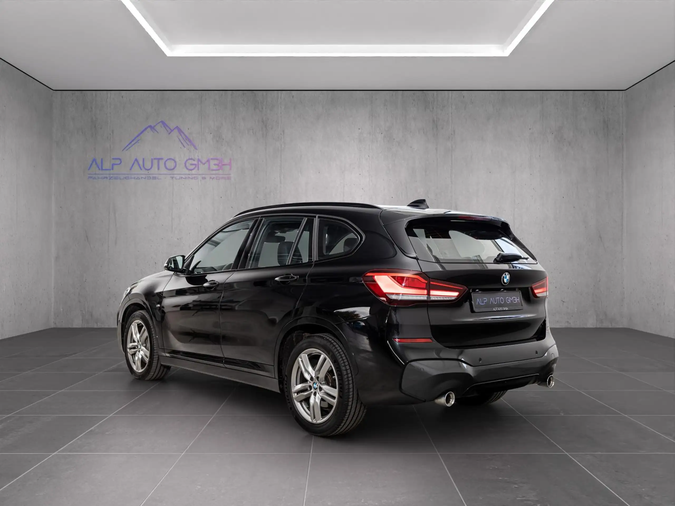 BMW - X1