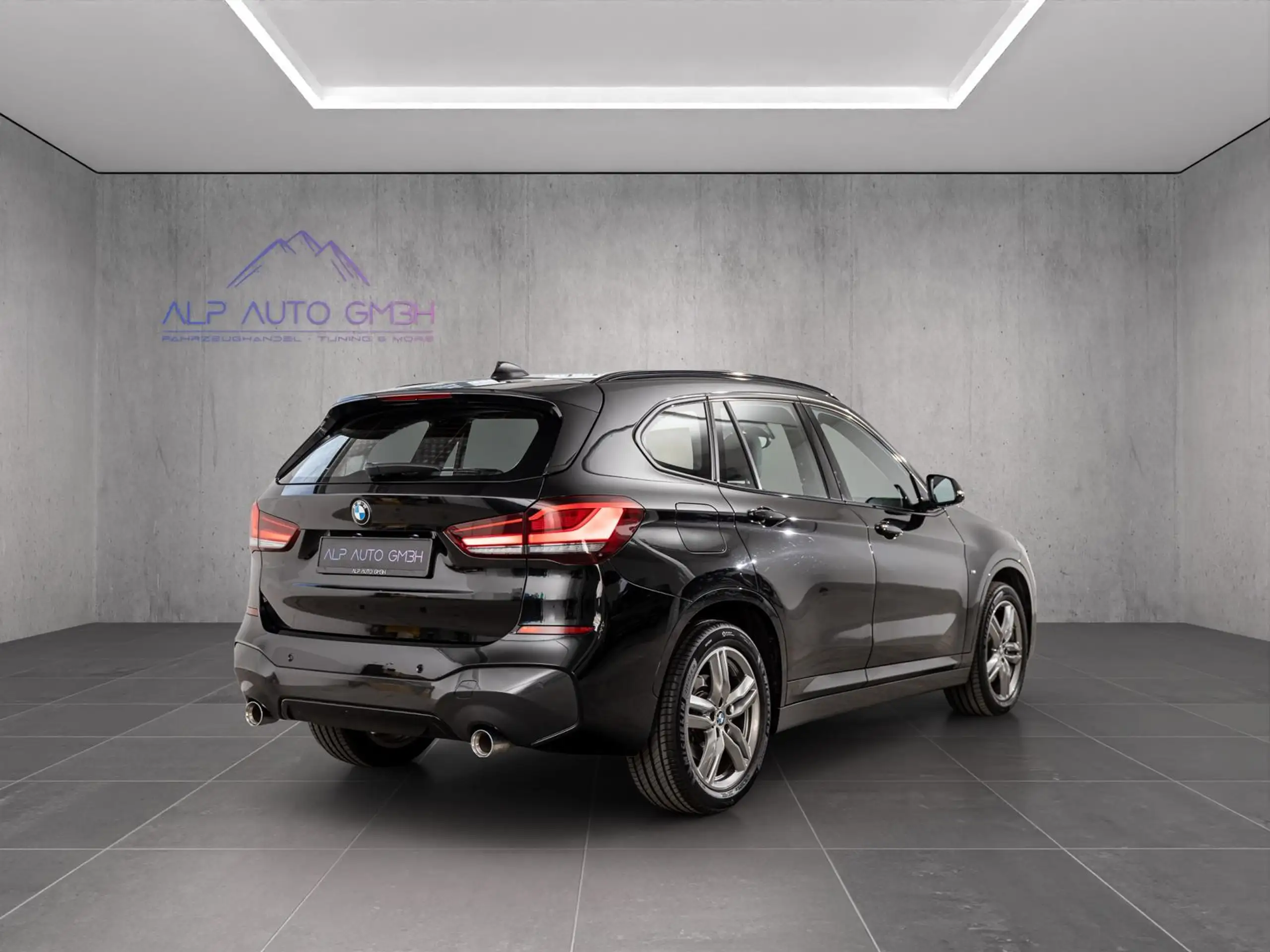 BMW - X1