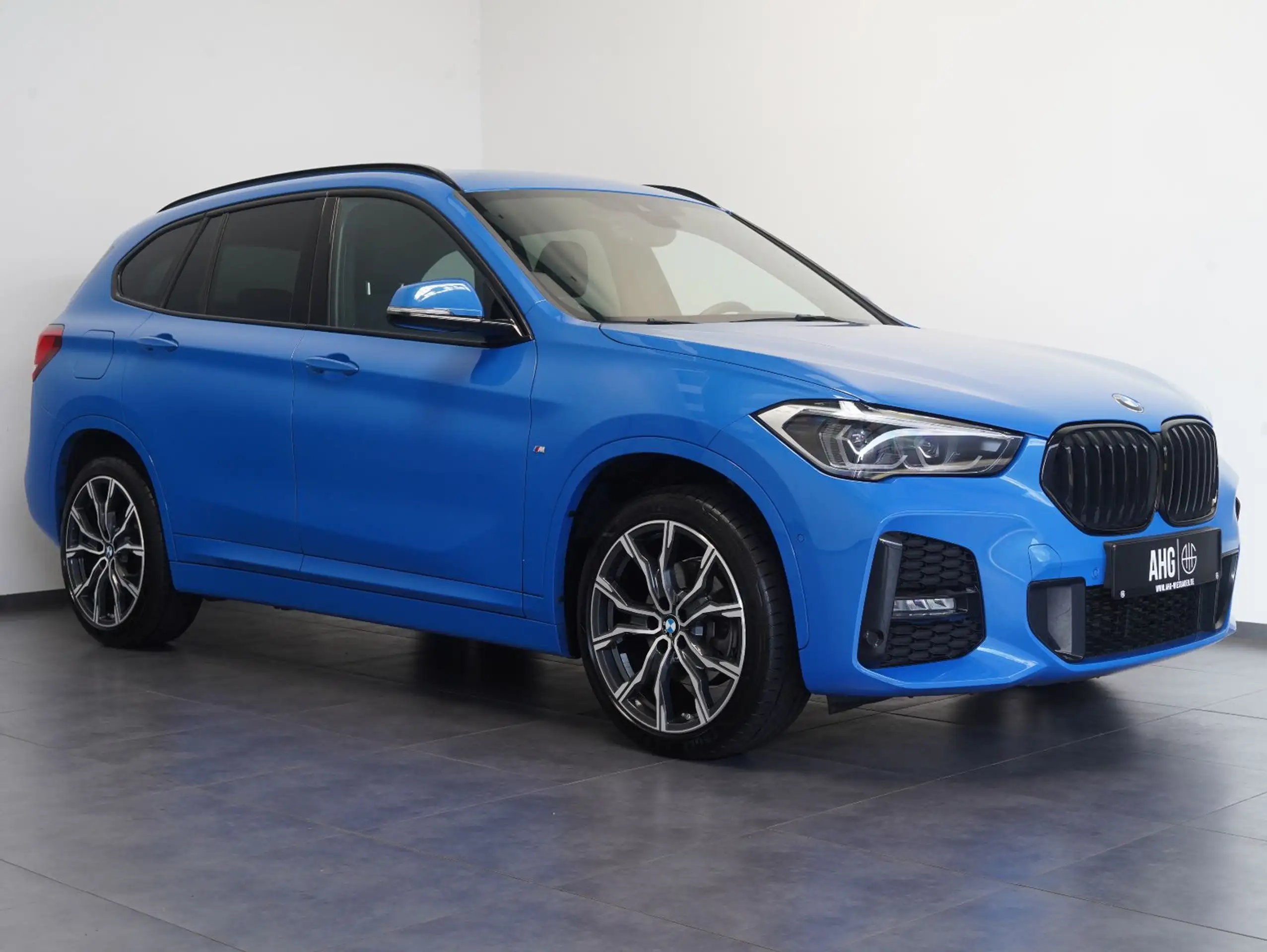 BMW - X1