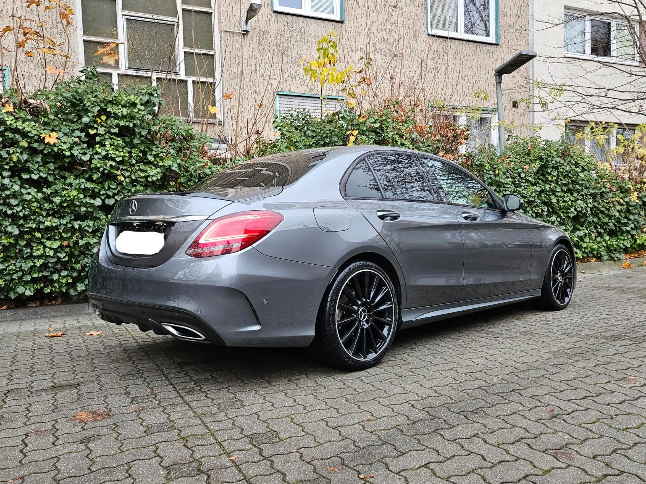 Mercedes-Benz - C 220