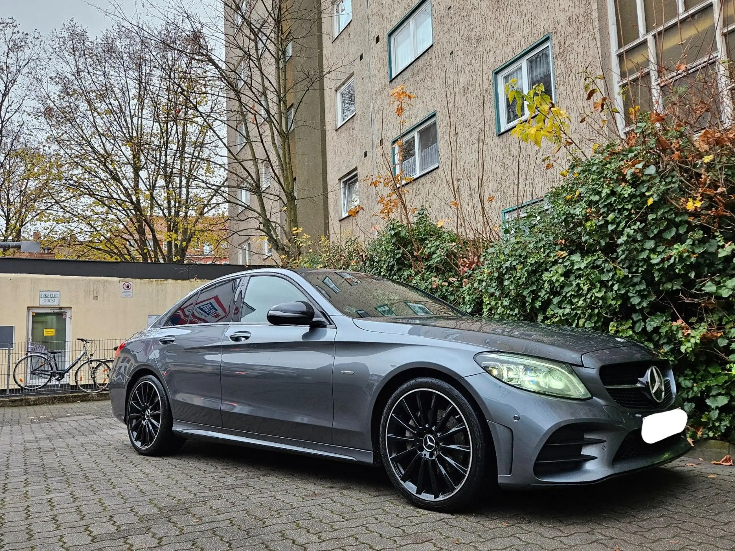 Mercedes-Benz - C 220