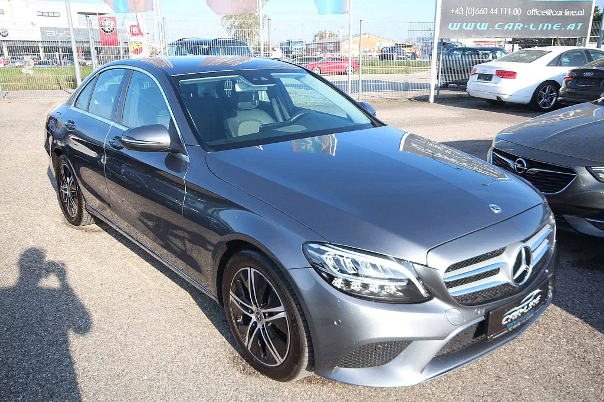 Mercedes-Benz - C 220