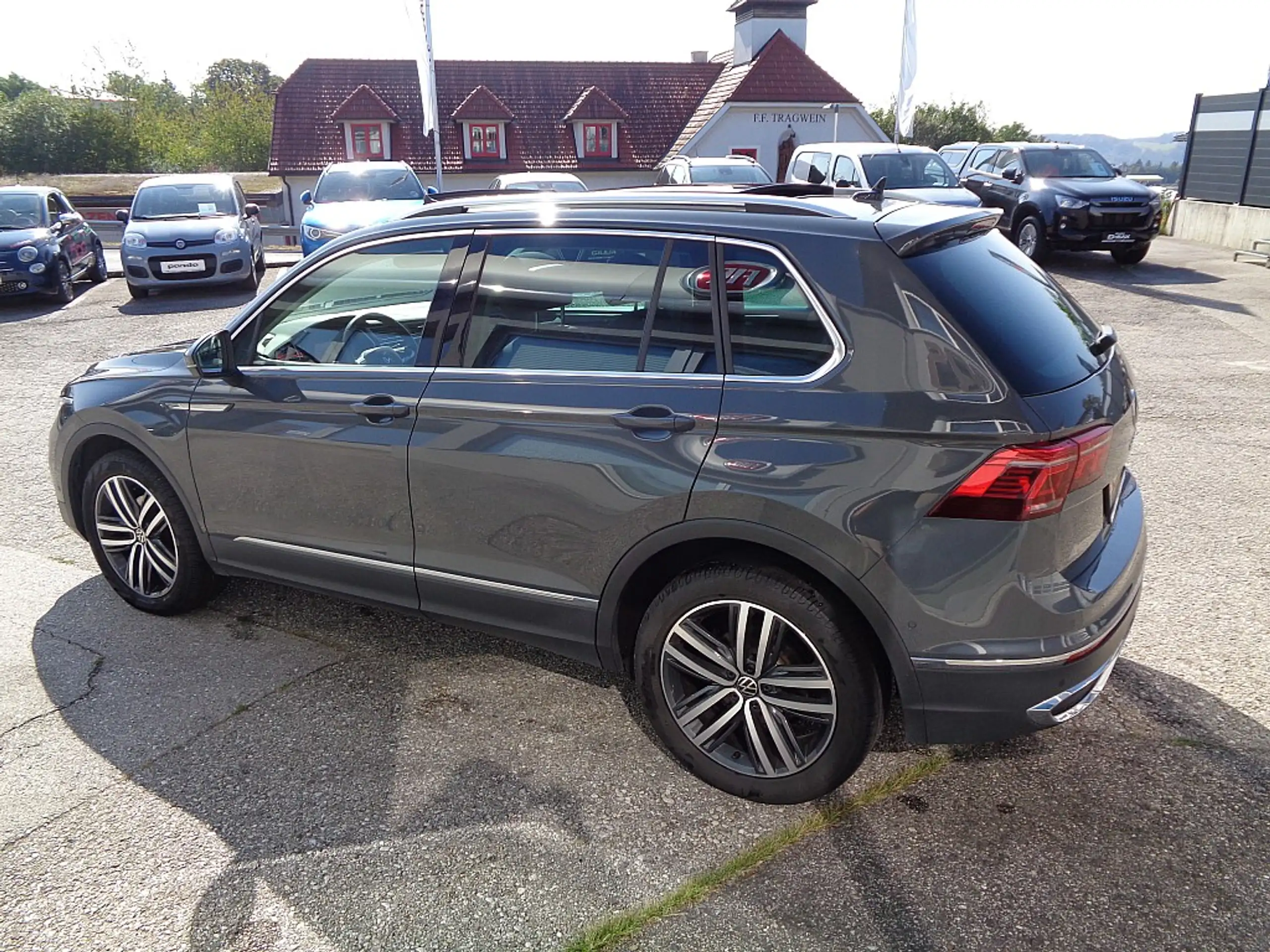 Volkswagen - Tiguan