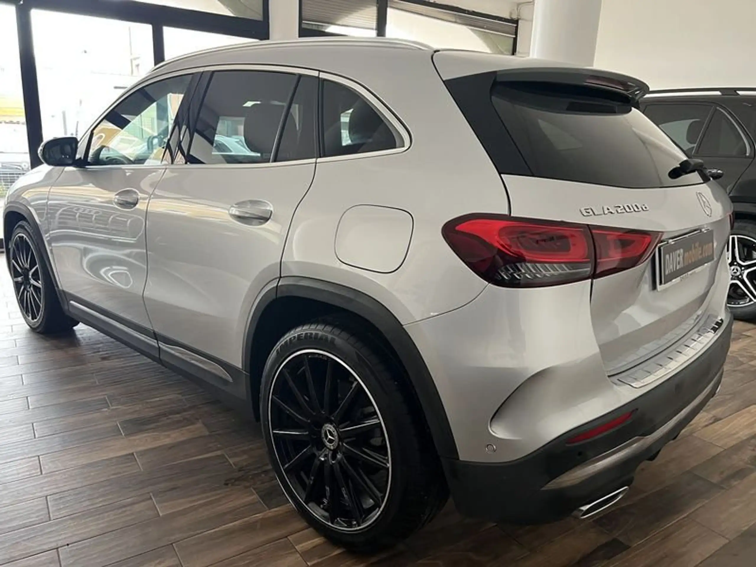 Mercedes-Benz - GLA 200