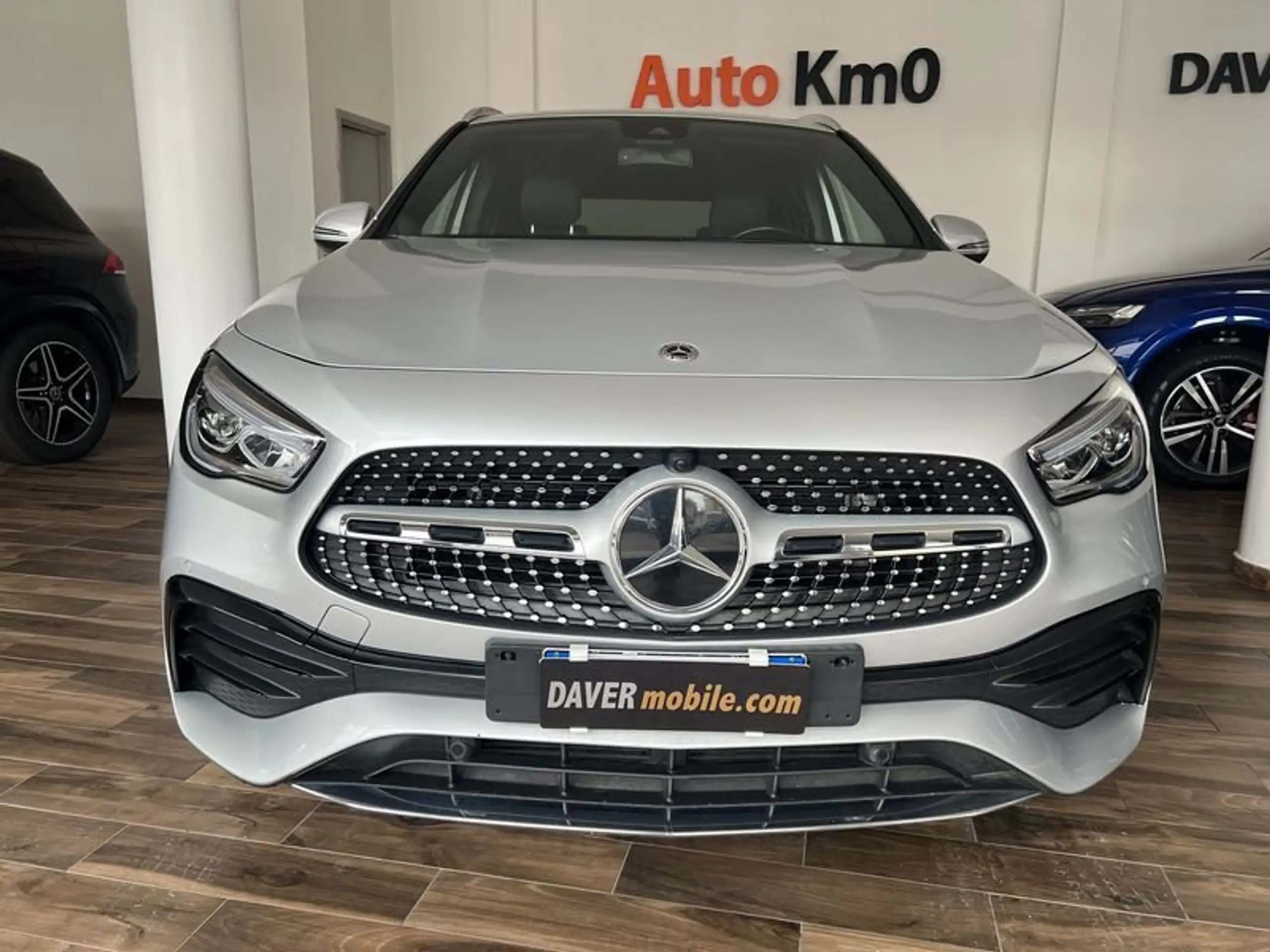 Mercedes-Benz - GLA 200