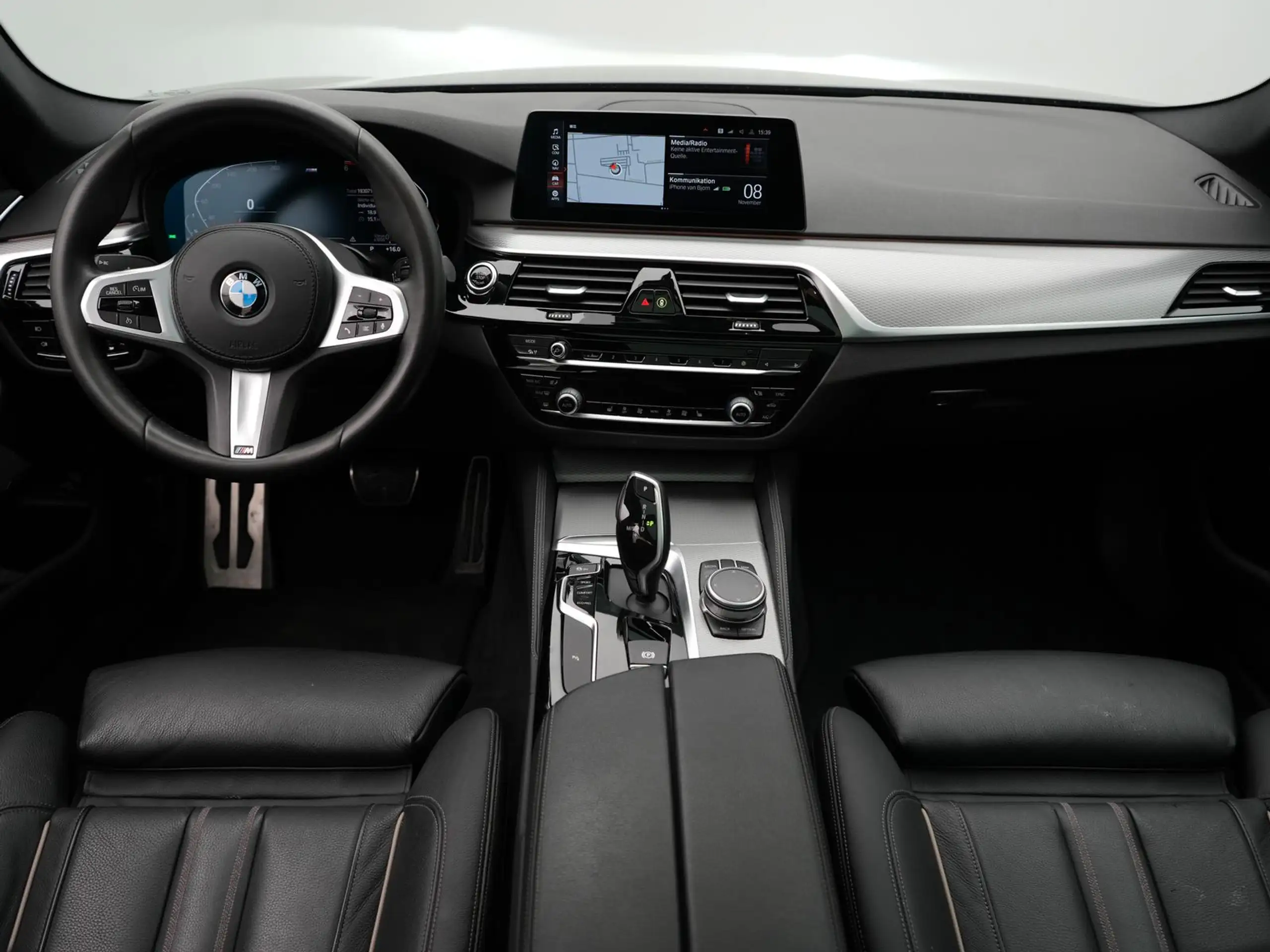 BMW - 520