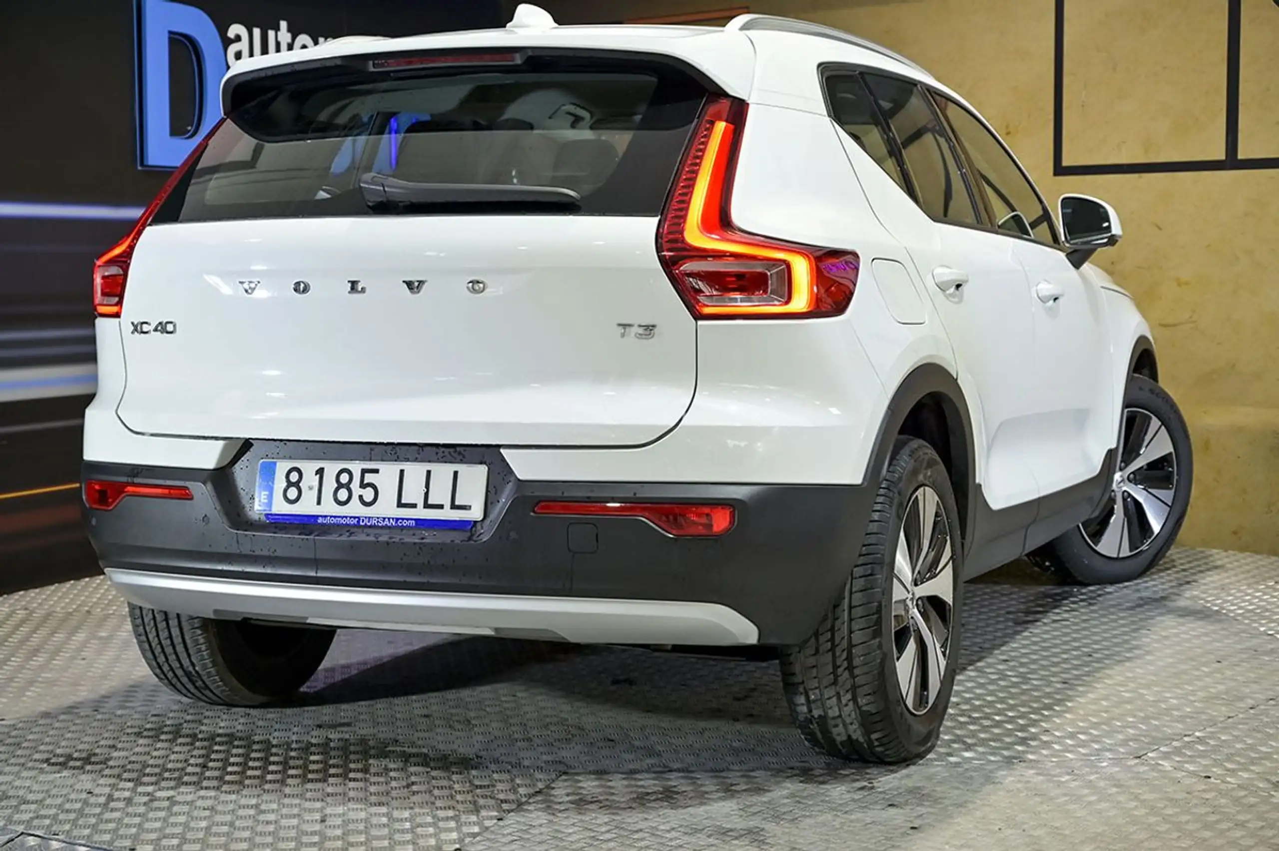 Volvo - XC40