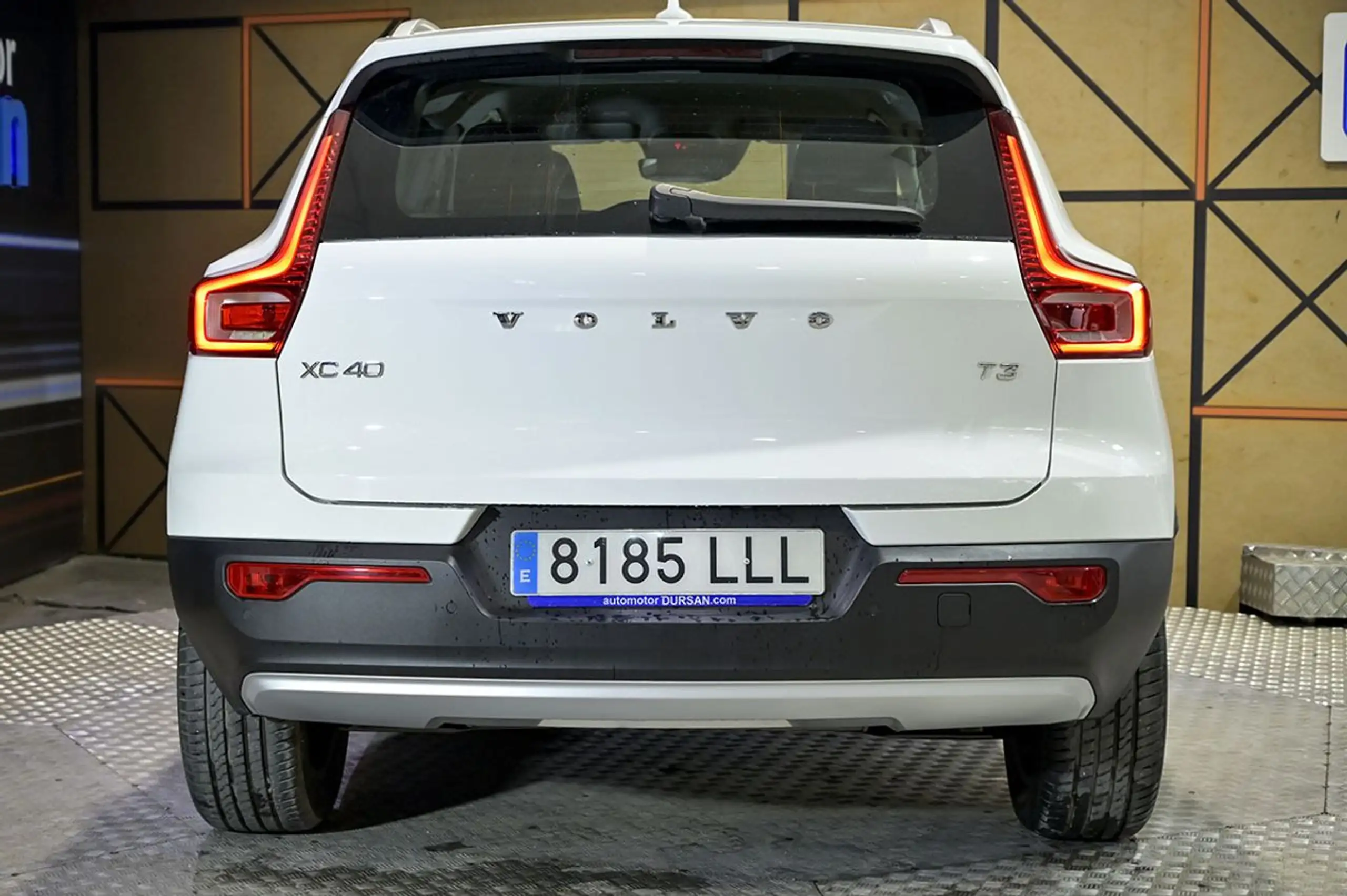 Volvo - XC40