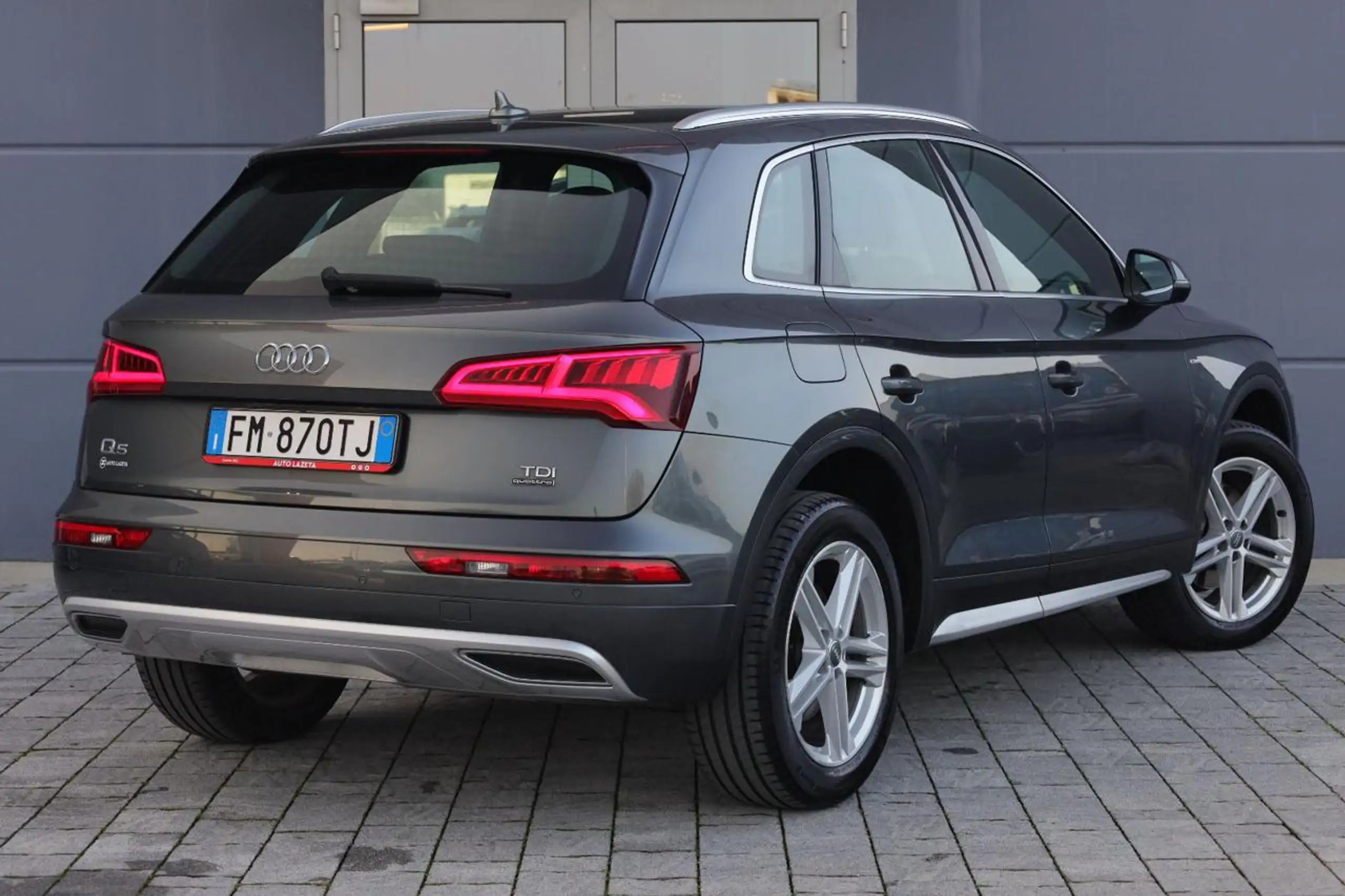 Audi - Q5