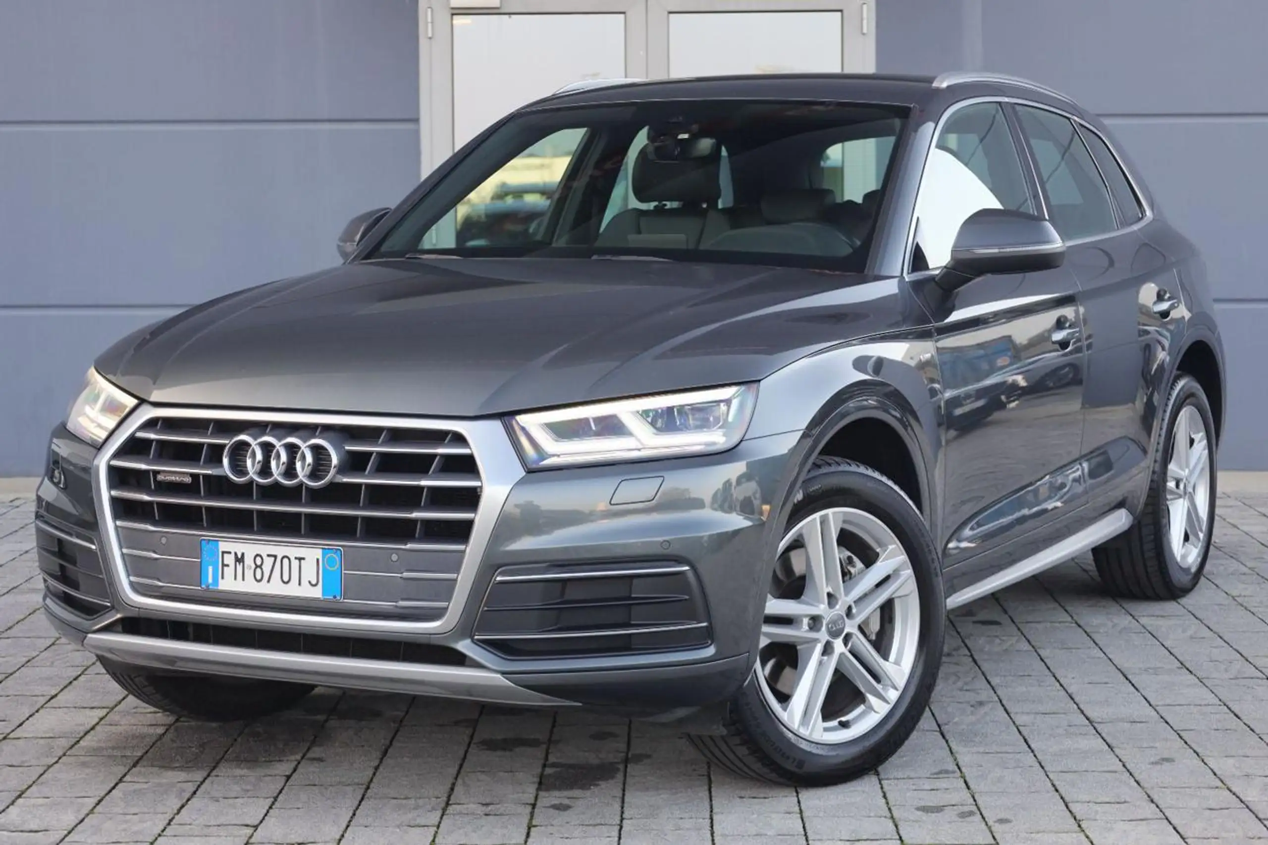 Audi - Q5