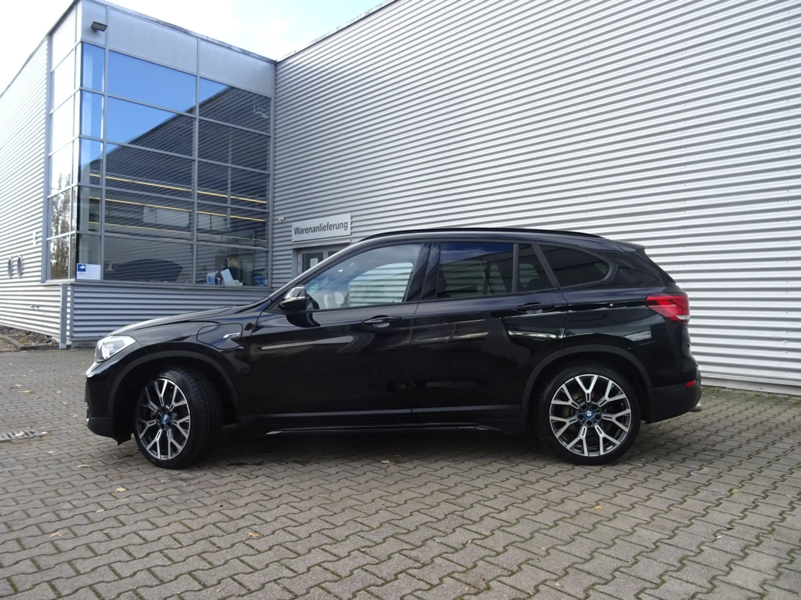 BMW - X1