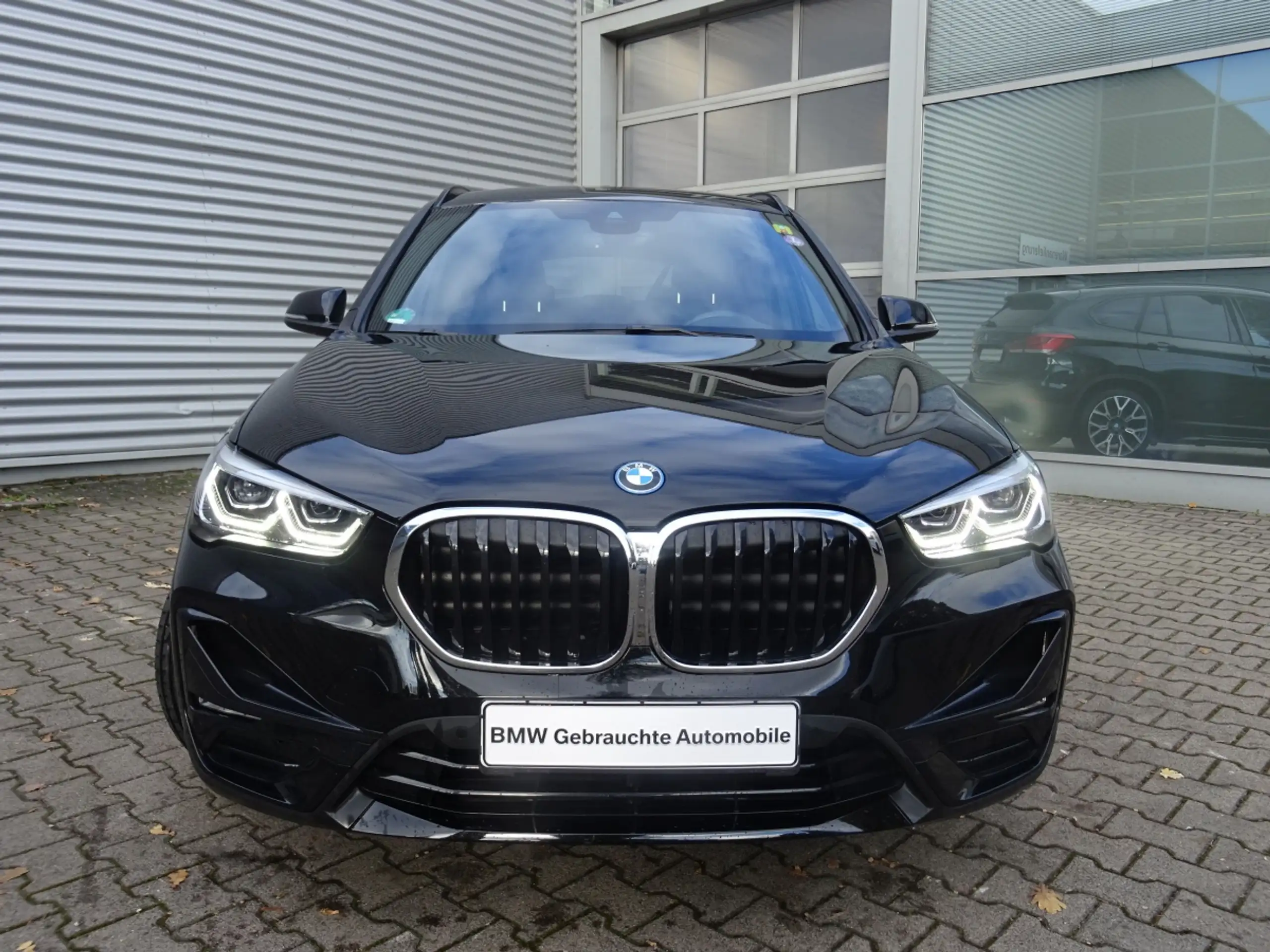 BMW - X1