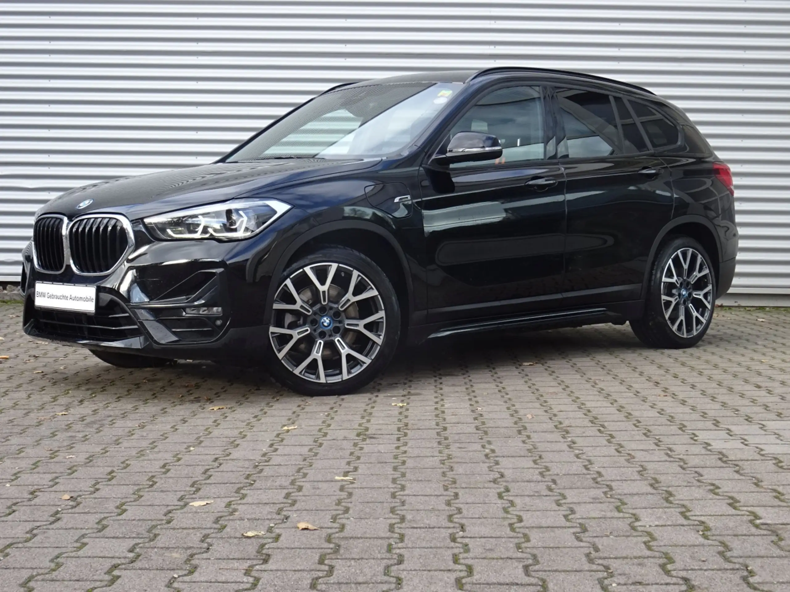 BMW - X1