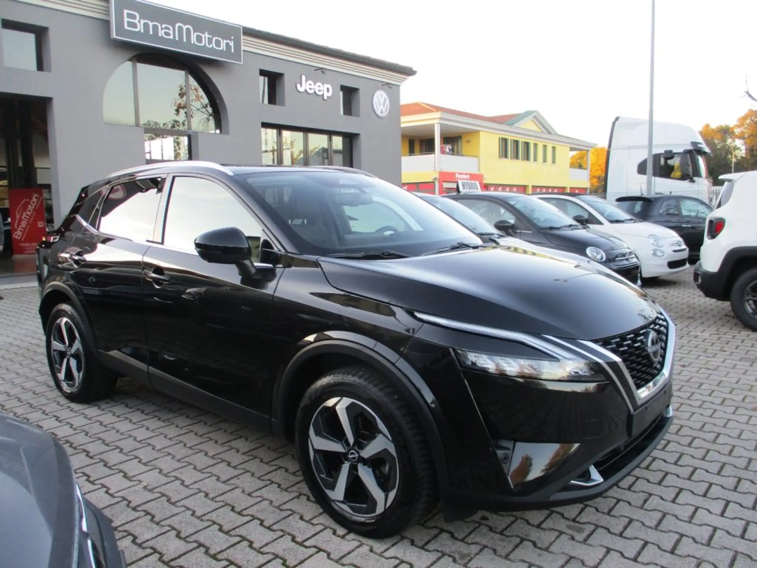 Nissan - Qashqai