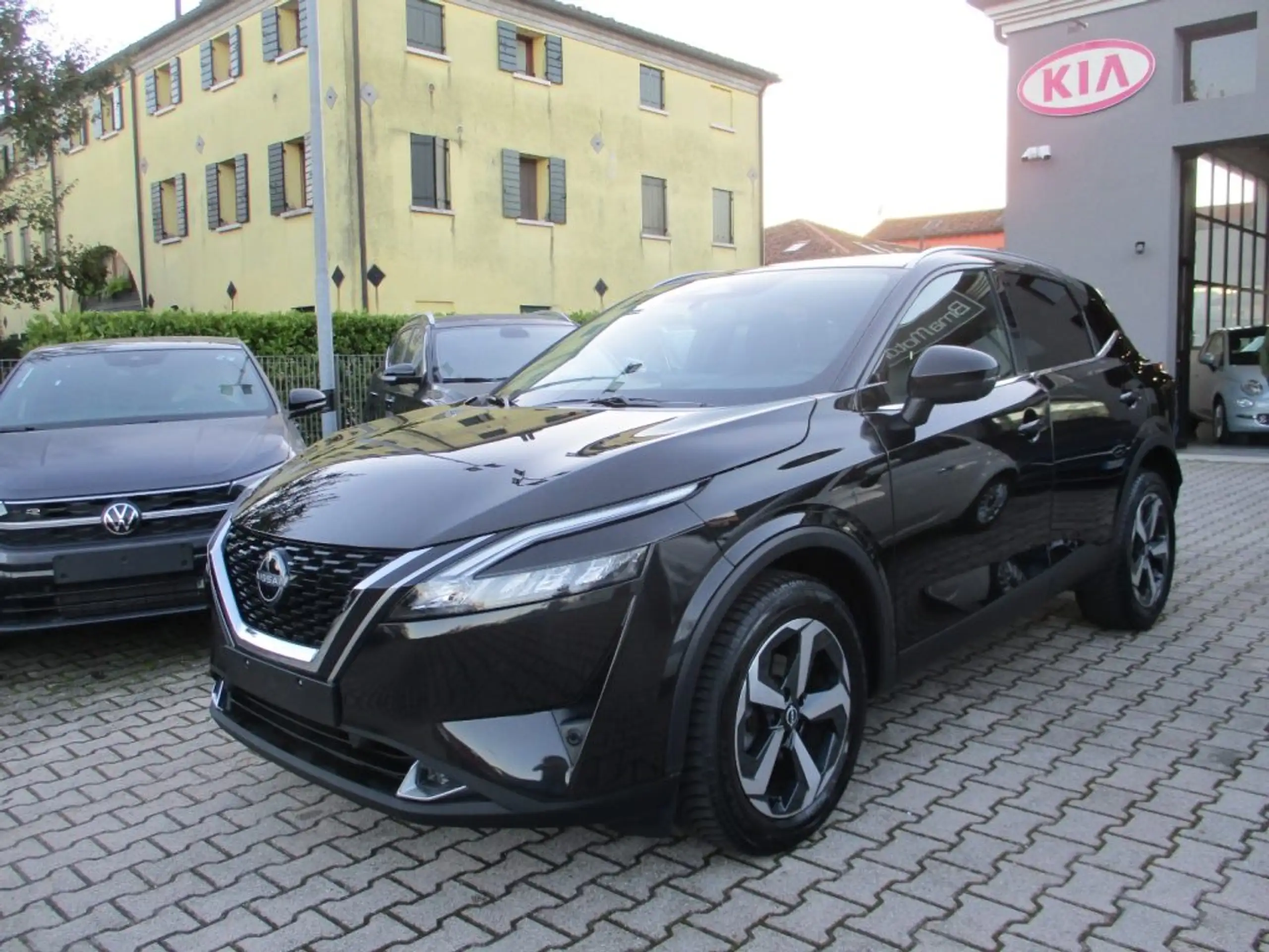 Nissan - Qashqai