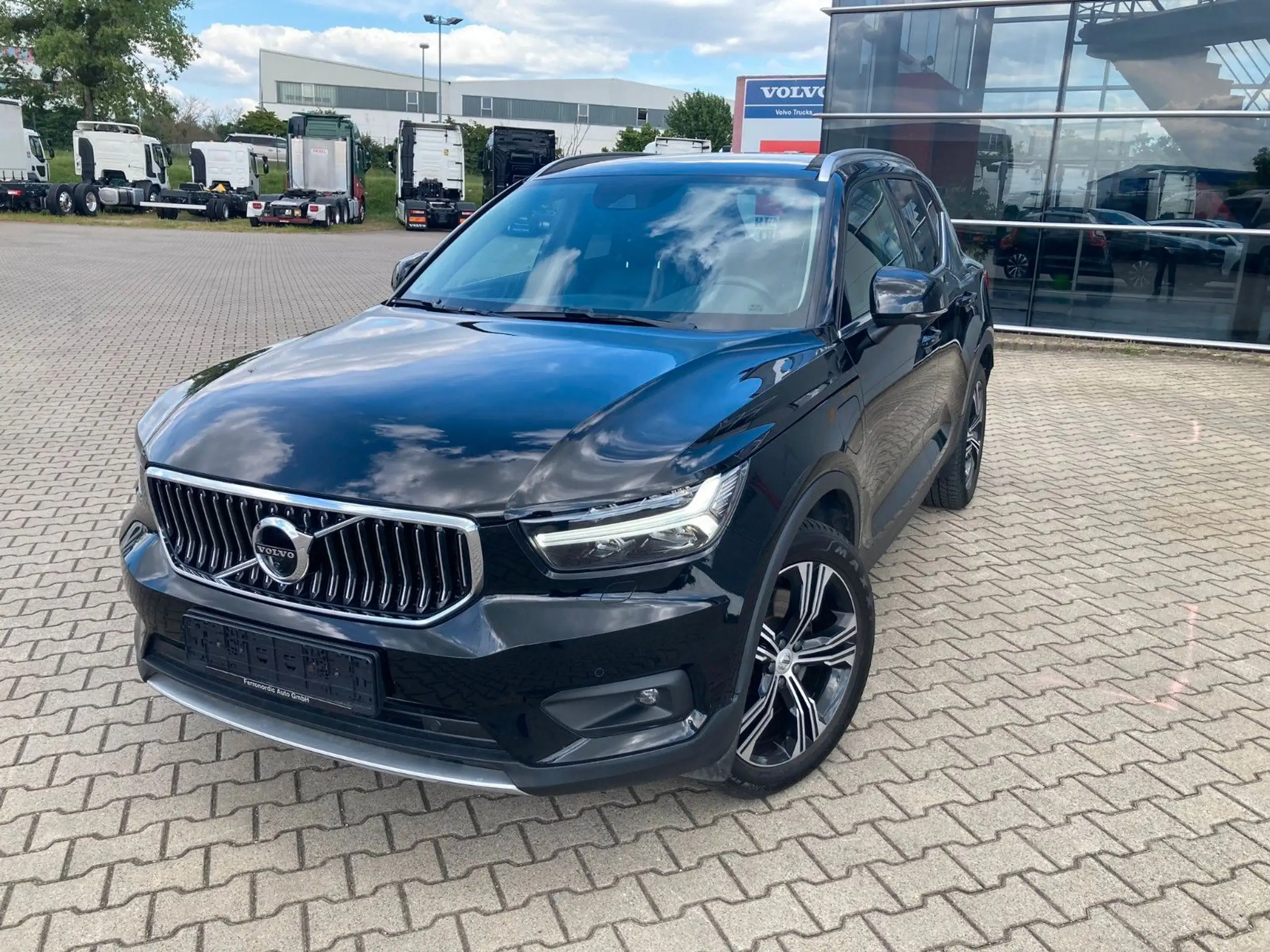 Volvo - XC40