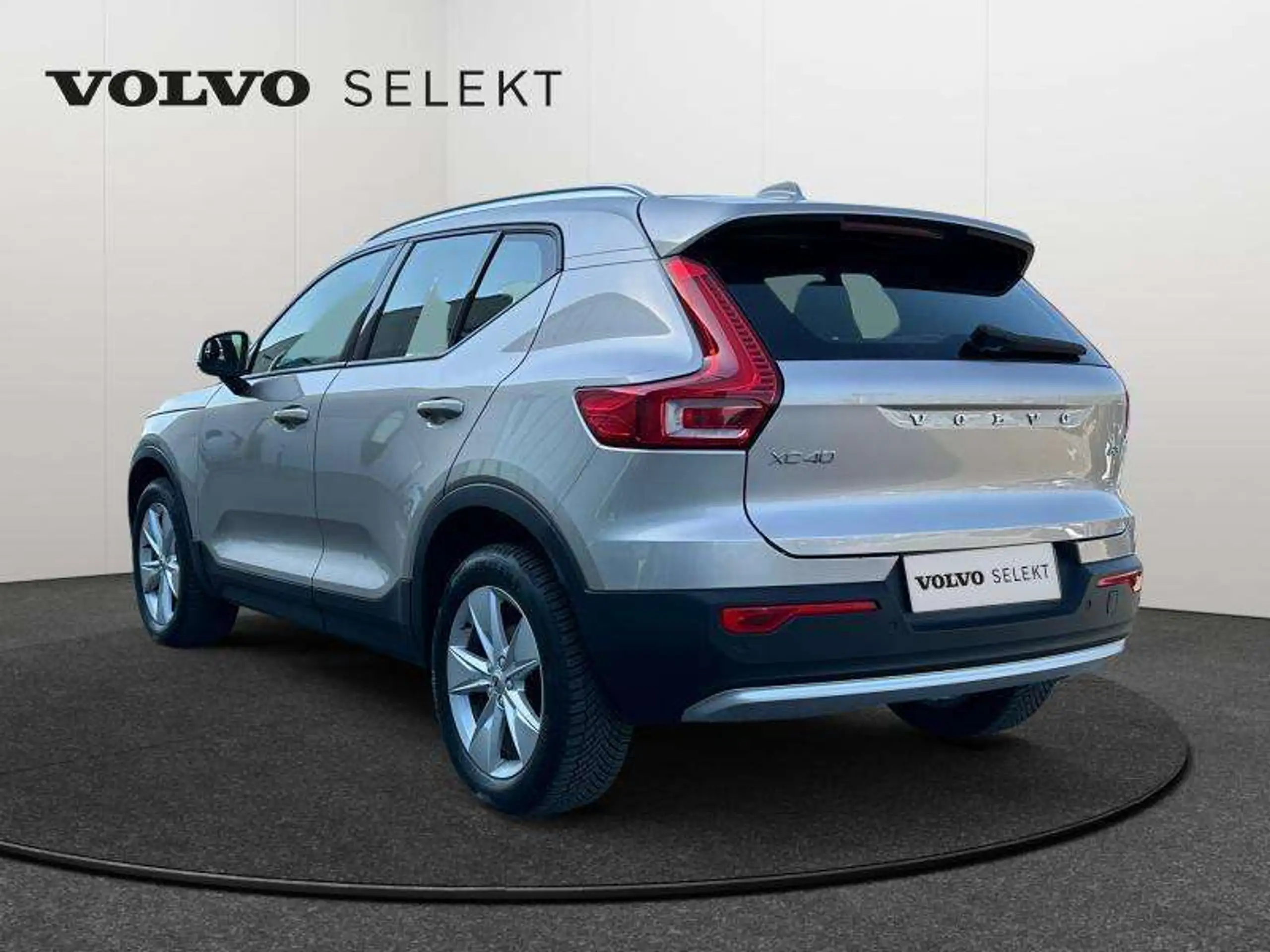 Volvo - XC40