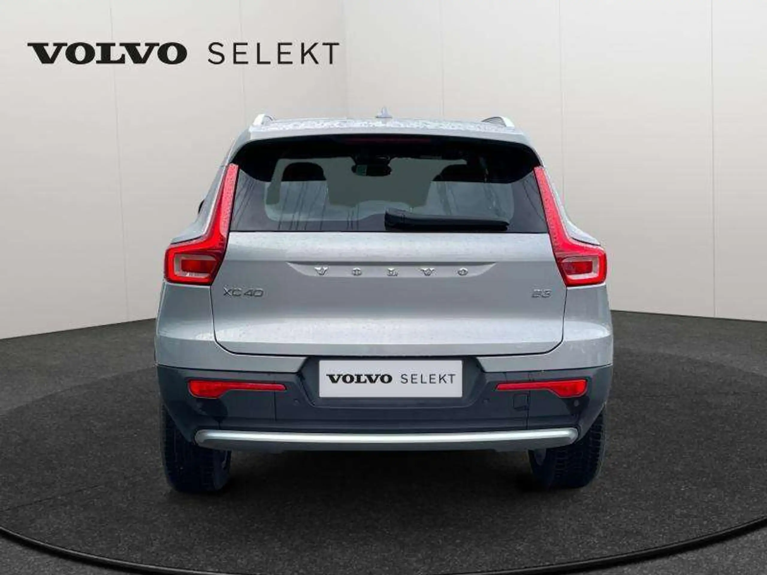 Volvo - XC40