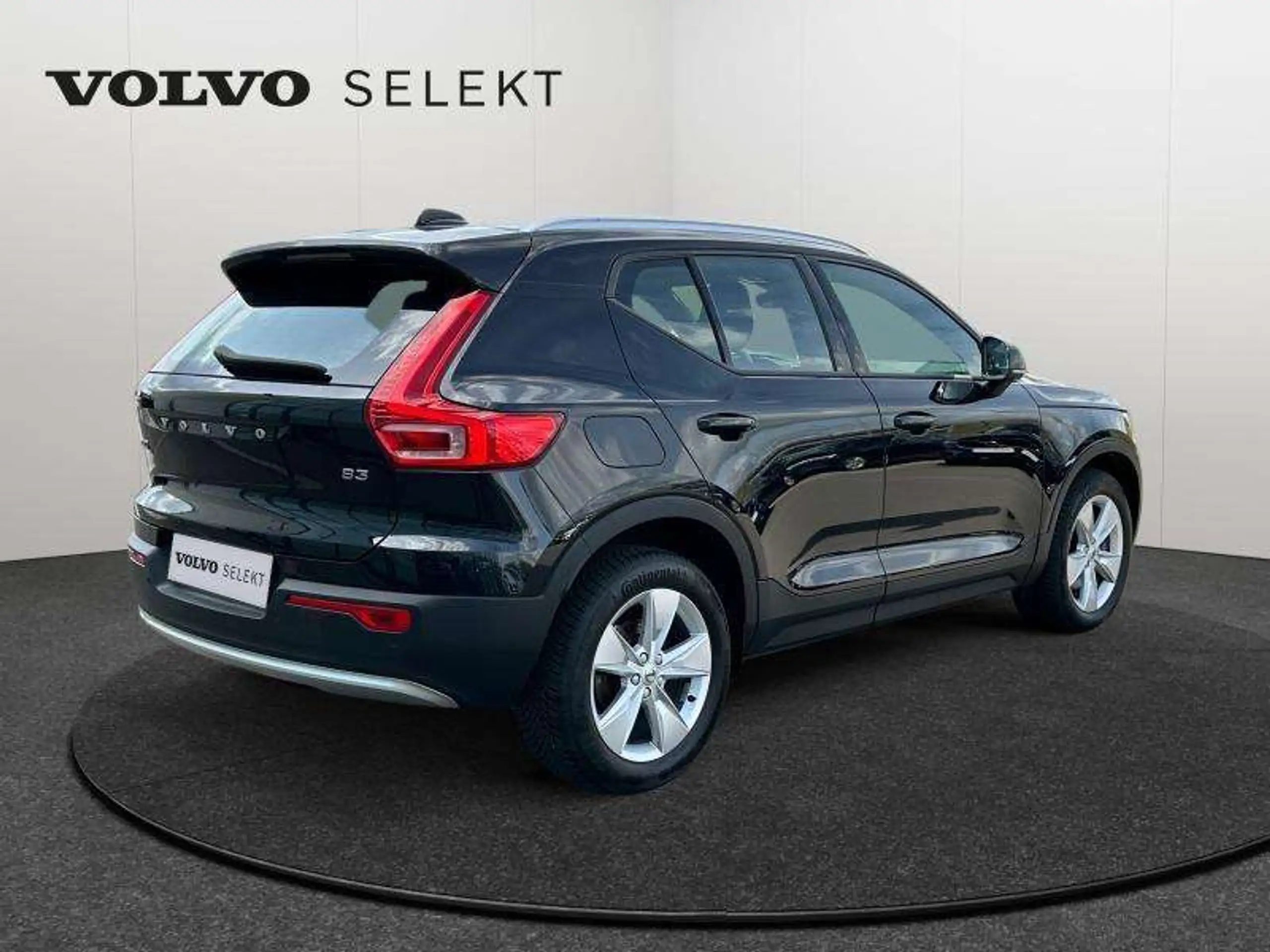 Volvo - XC40