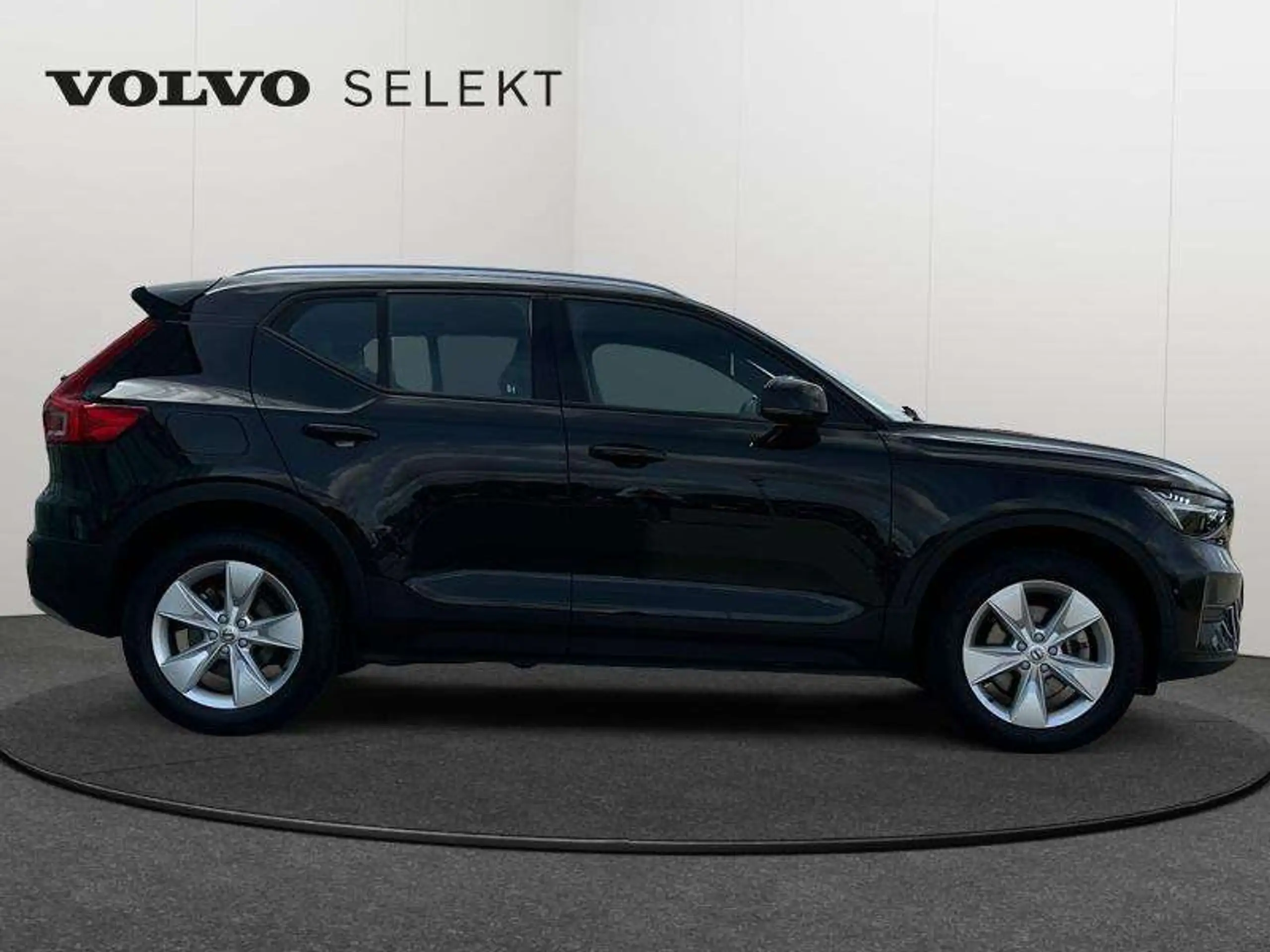 Volvo - XC40