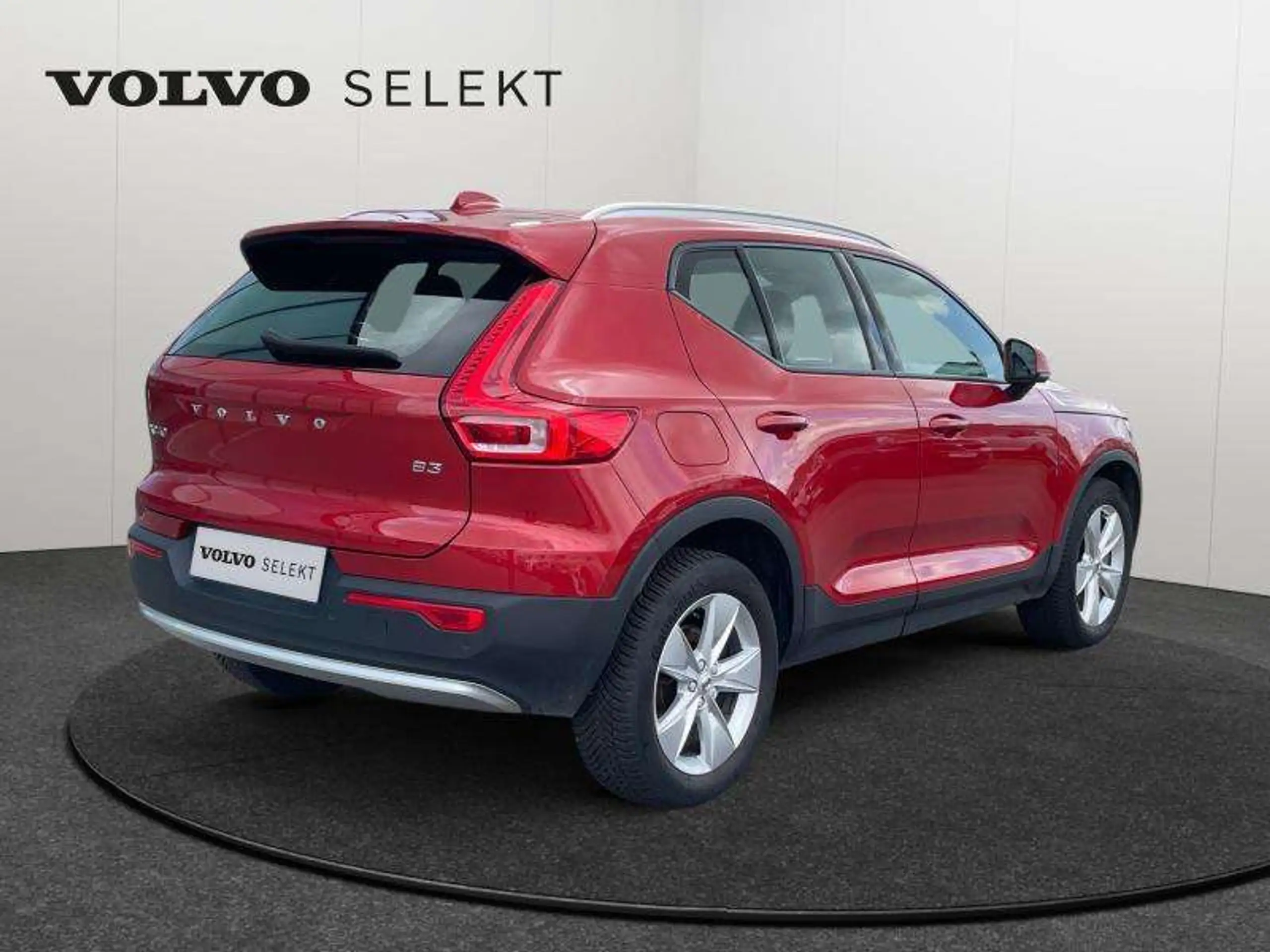 Volvo - XC40