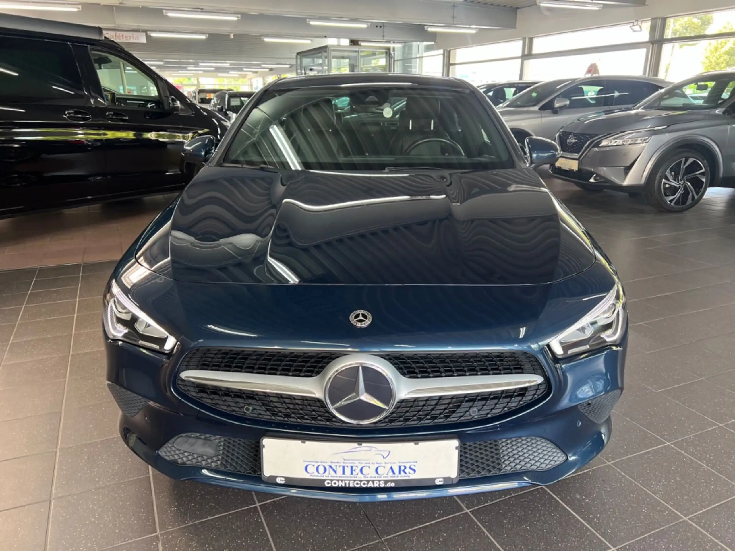 Mercedes-Benz - CLA 180