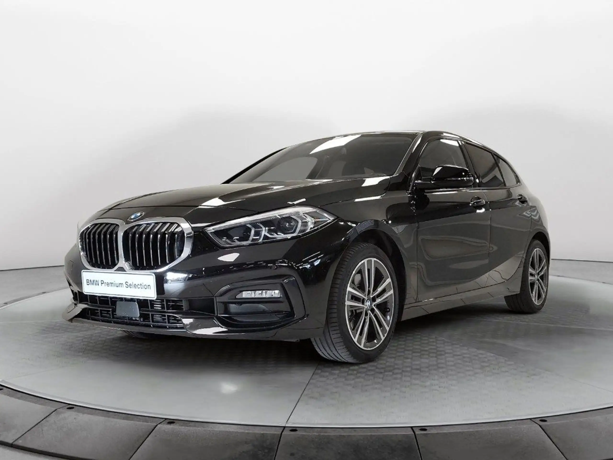 BMW 118 2021