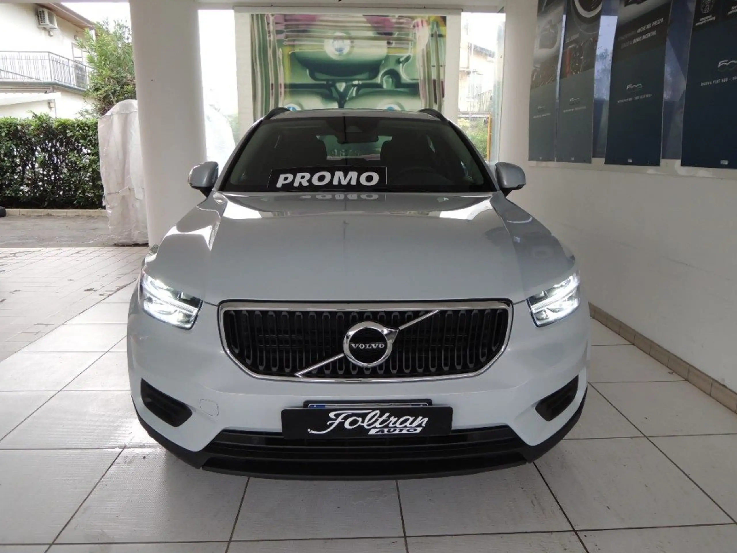 Volvo - XC40