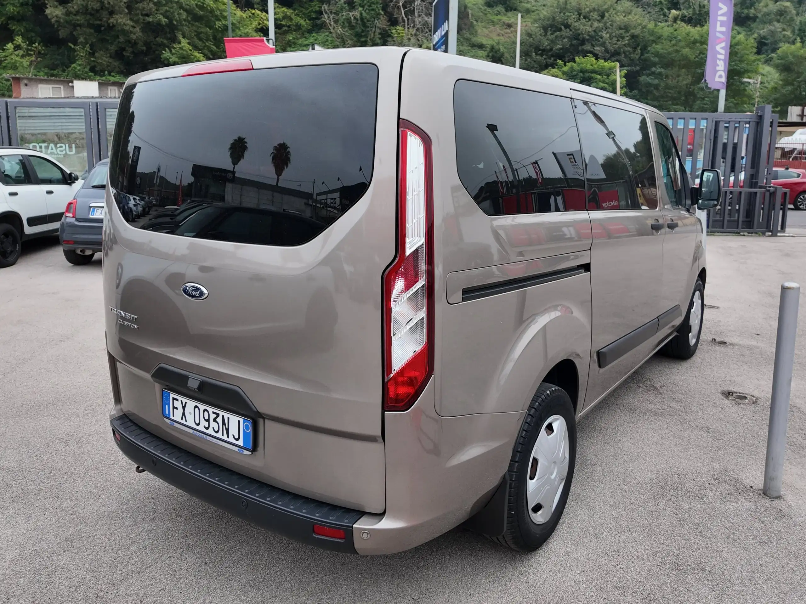 Ford - Transit Custom