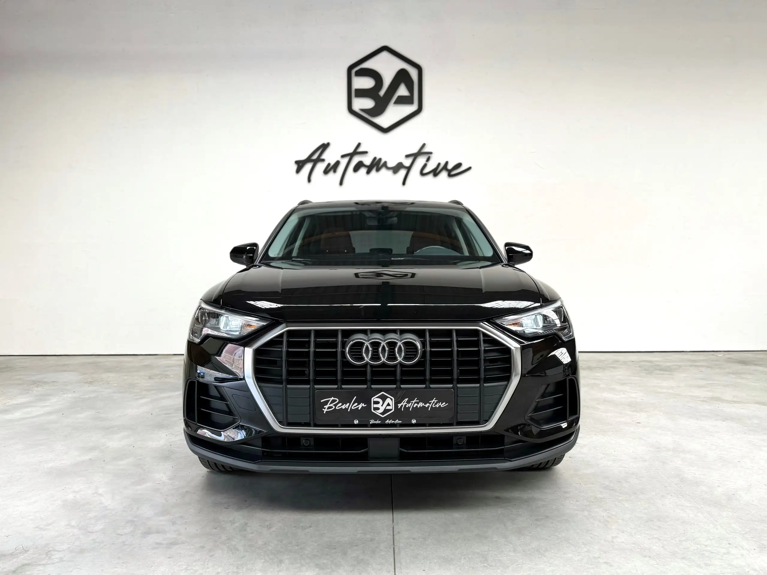 Audi - Q3