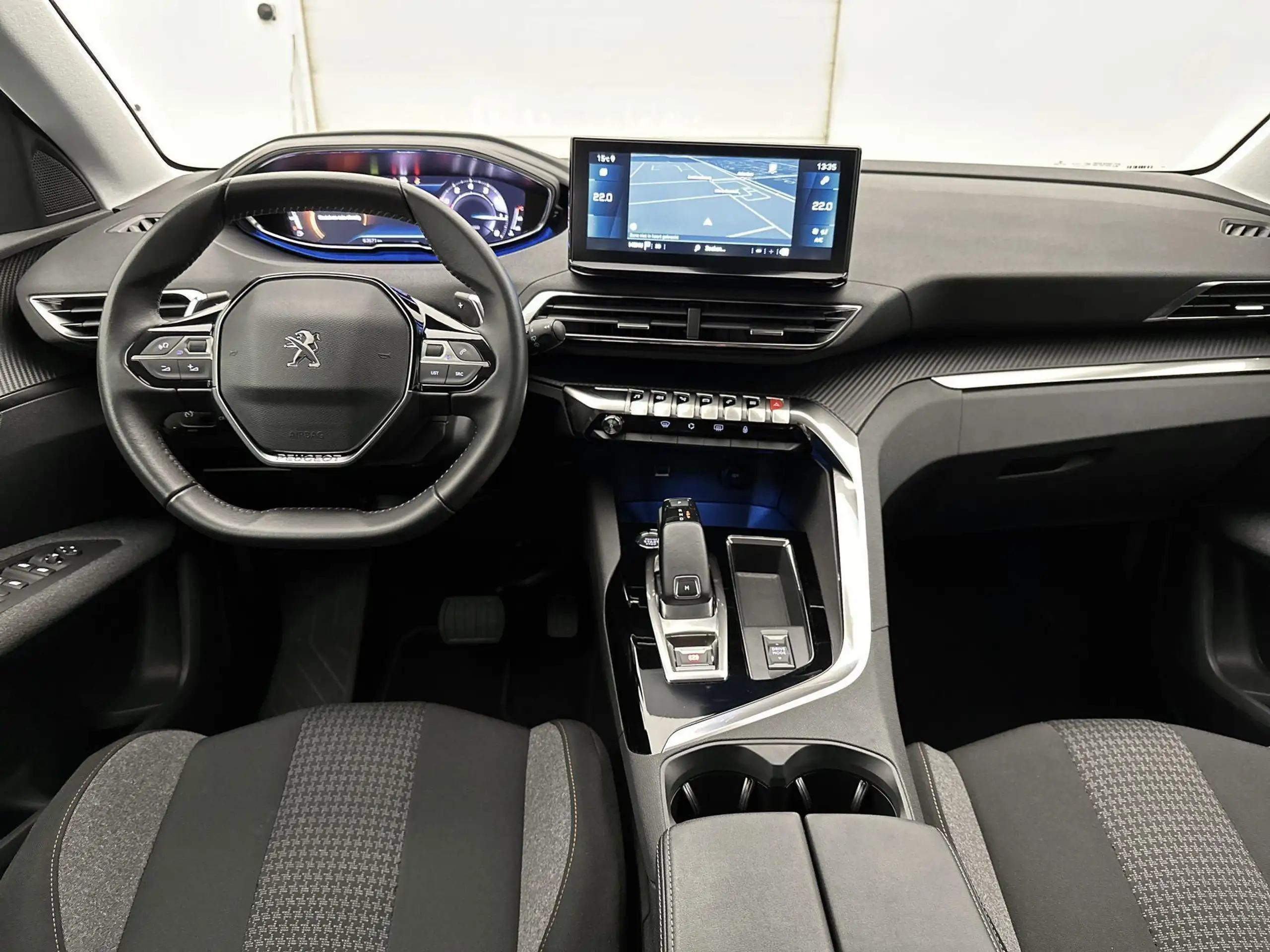 Peugeot - 3008