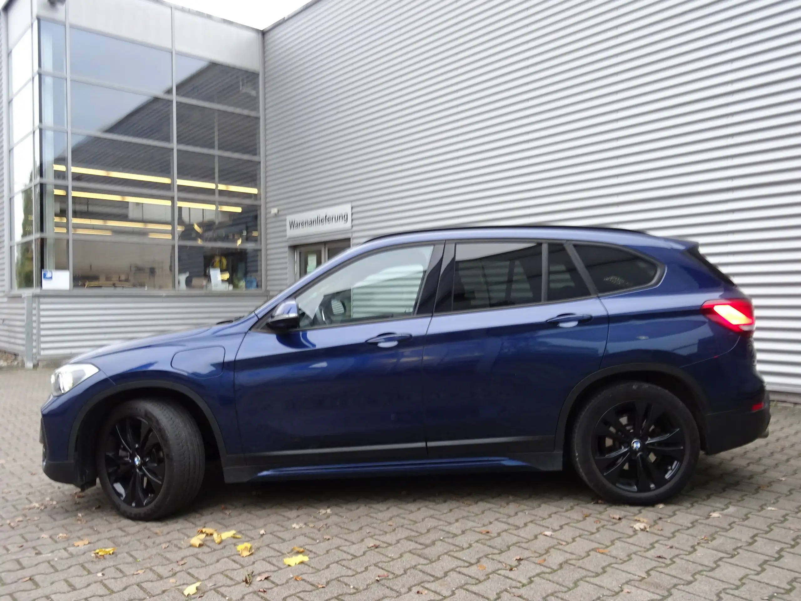 BMW - X1