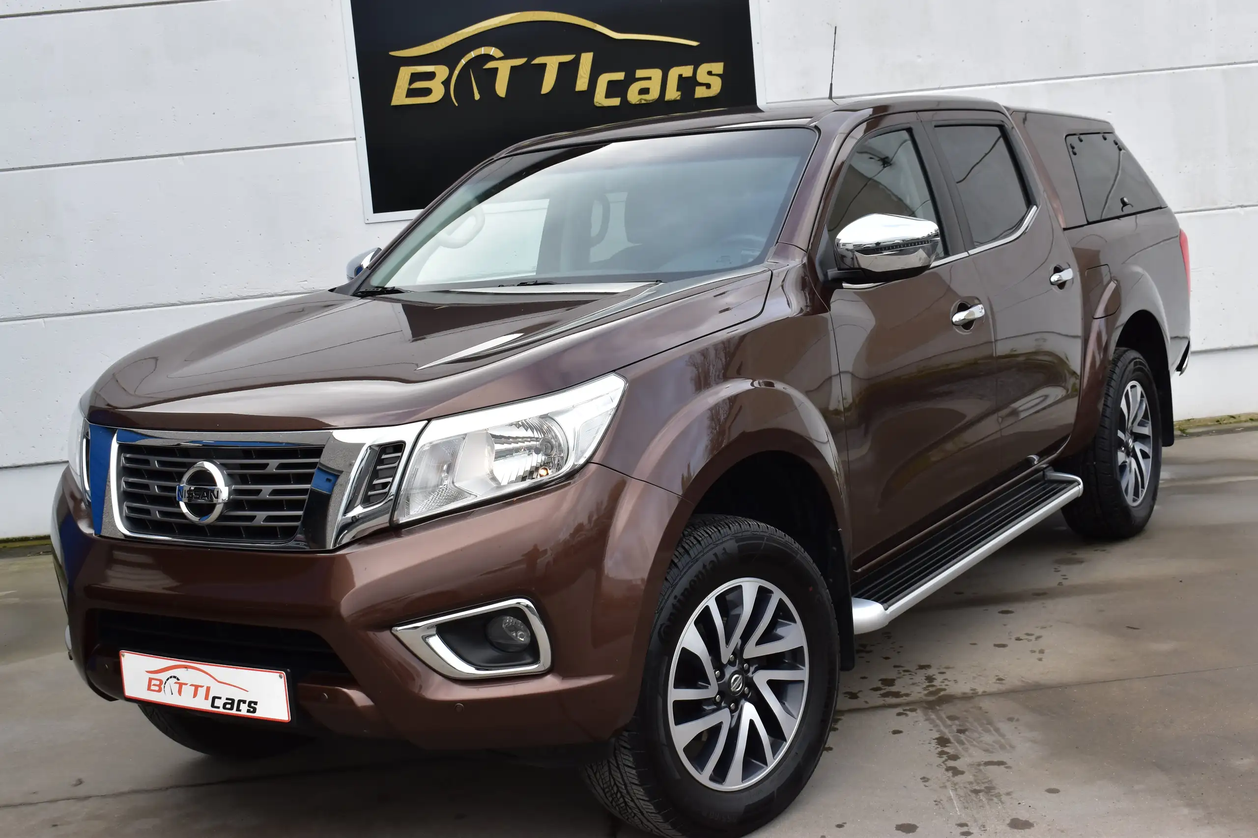 Nissan - Navara