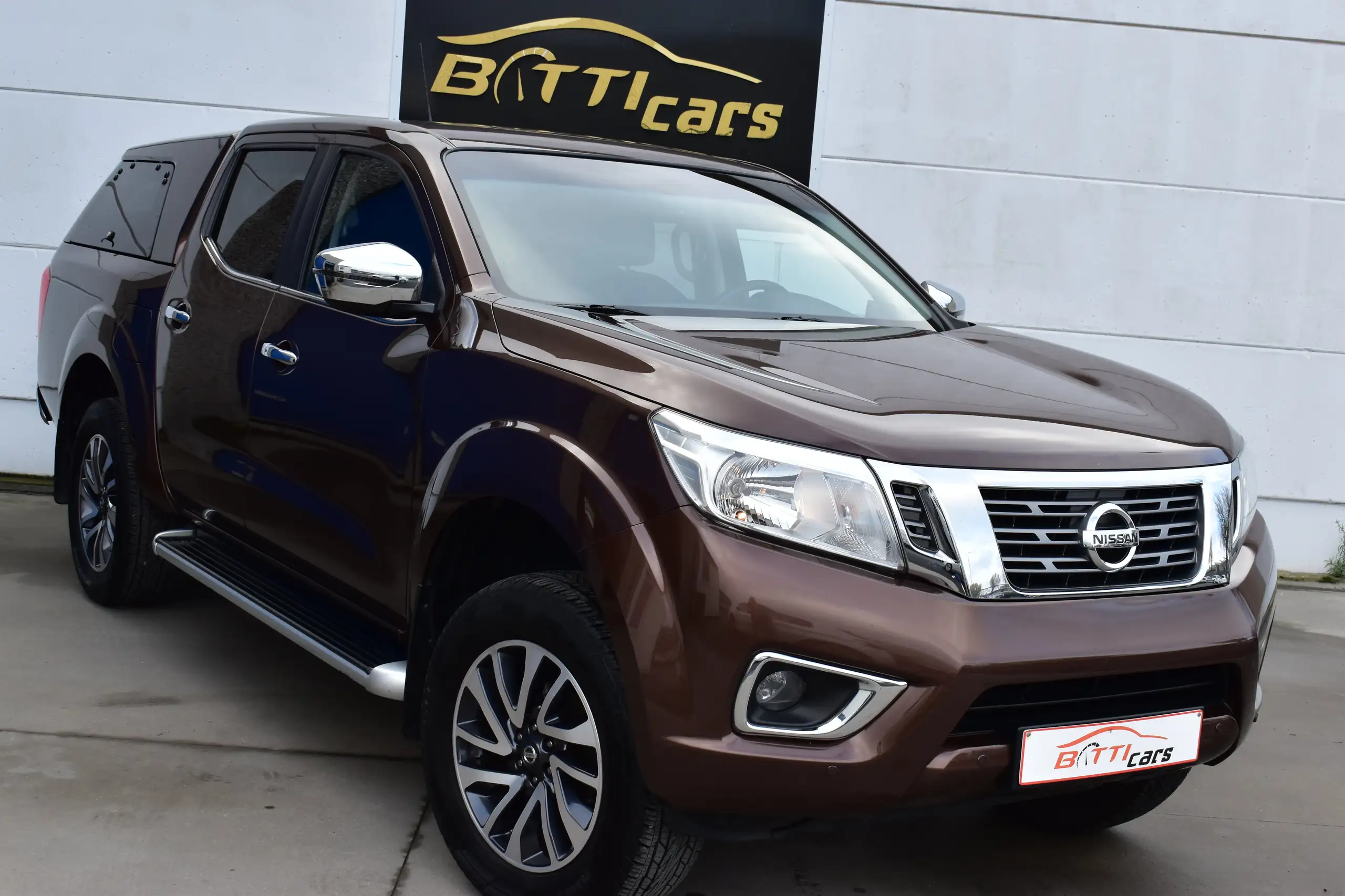 Nissan - Navara