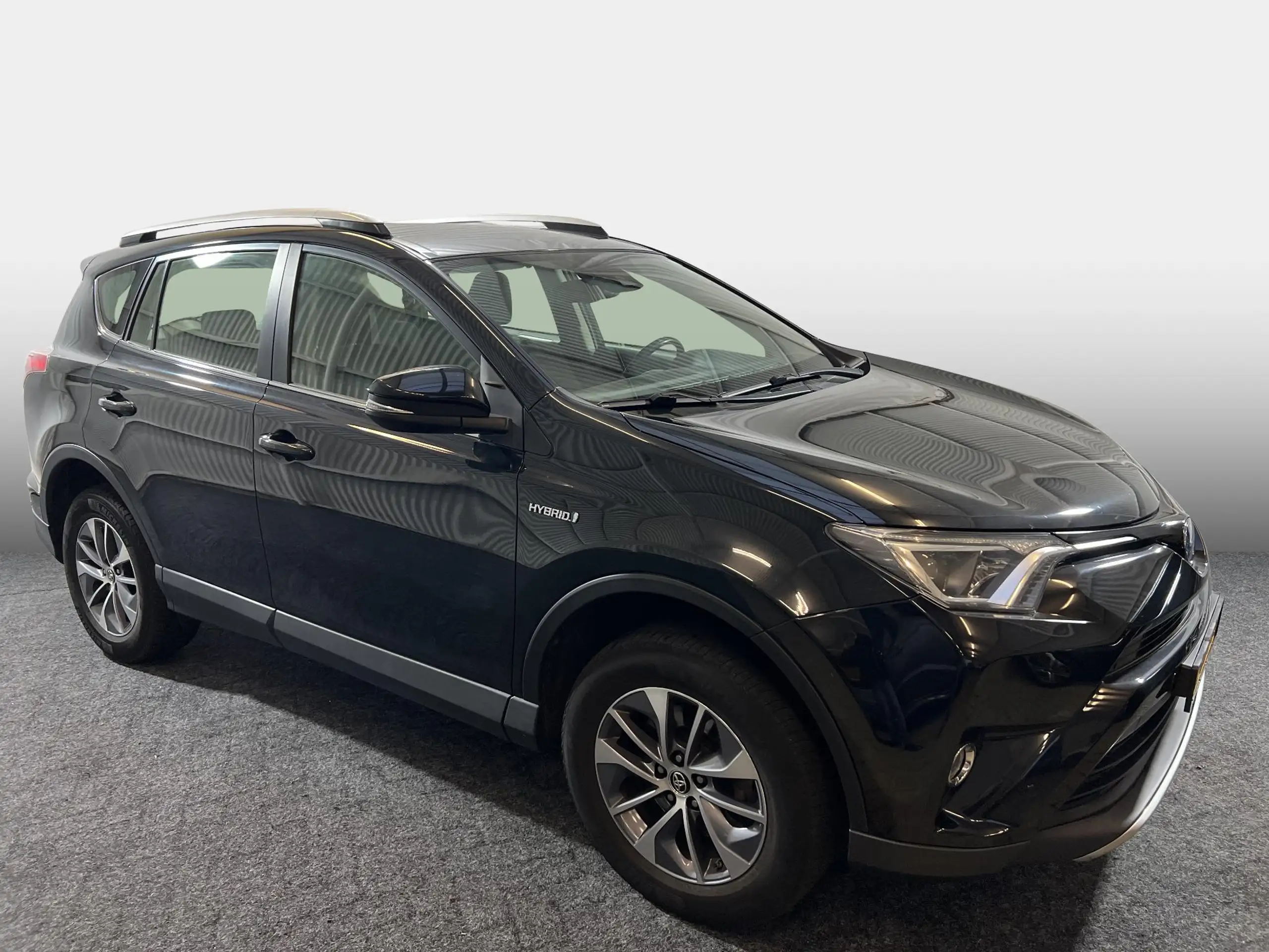 Toyota - RAV 4