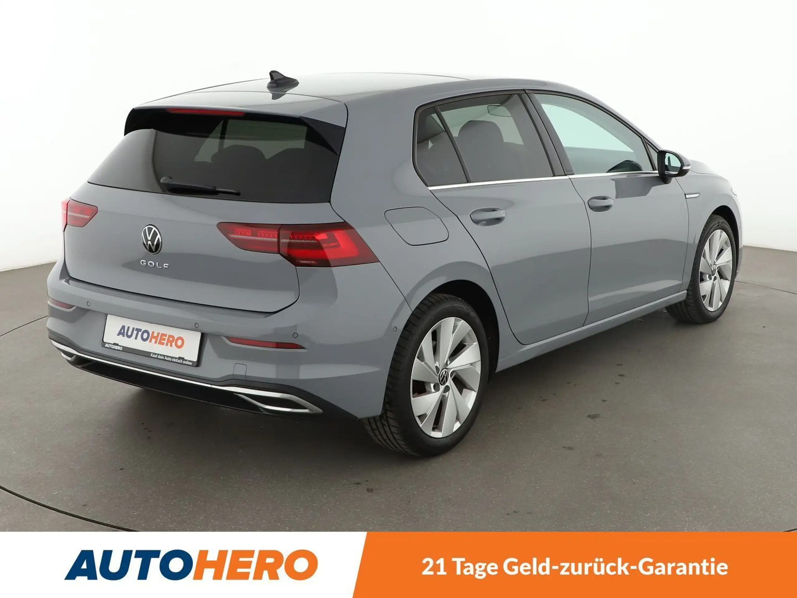 Volkswagen - Golf