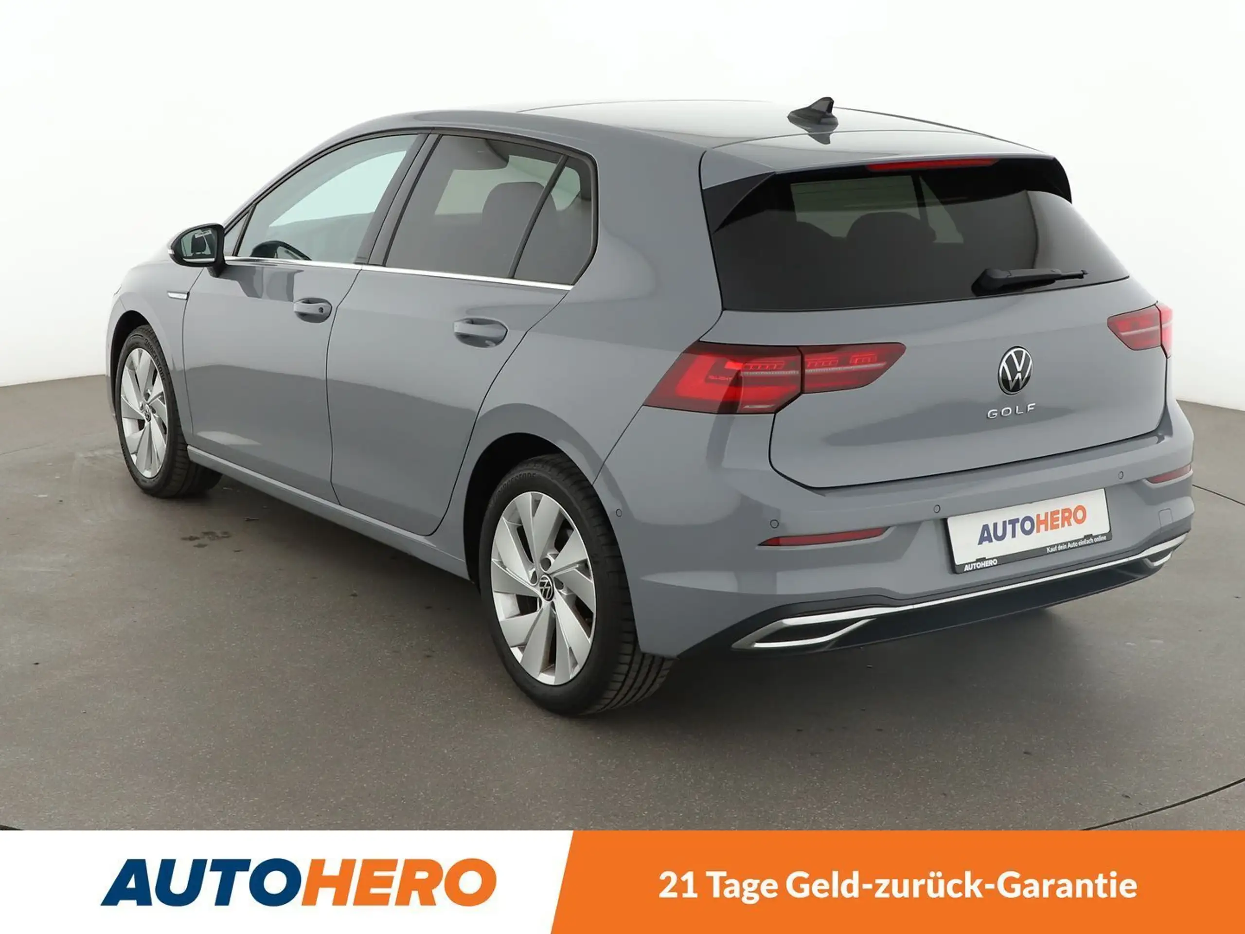 Volkswagen - Golf