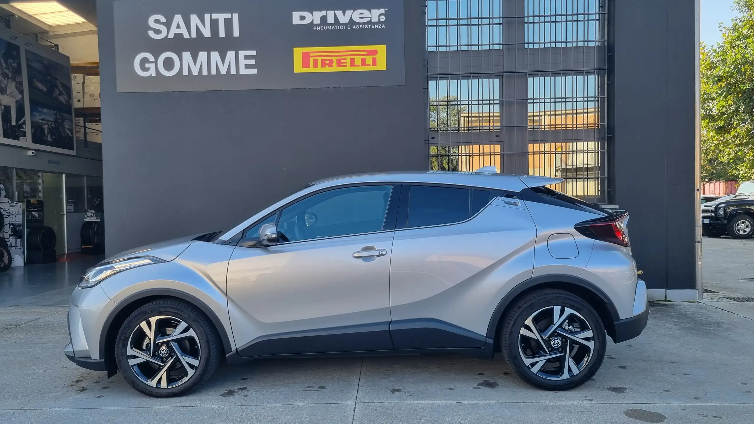 Toyota - C-HR