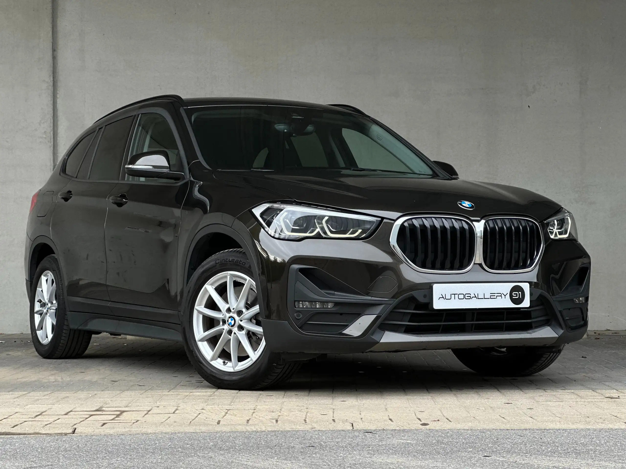 BMW - X1