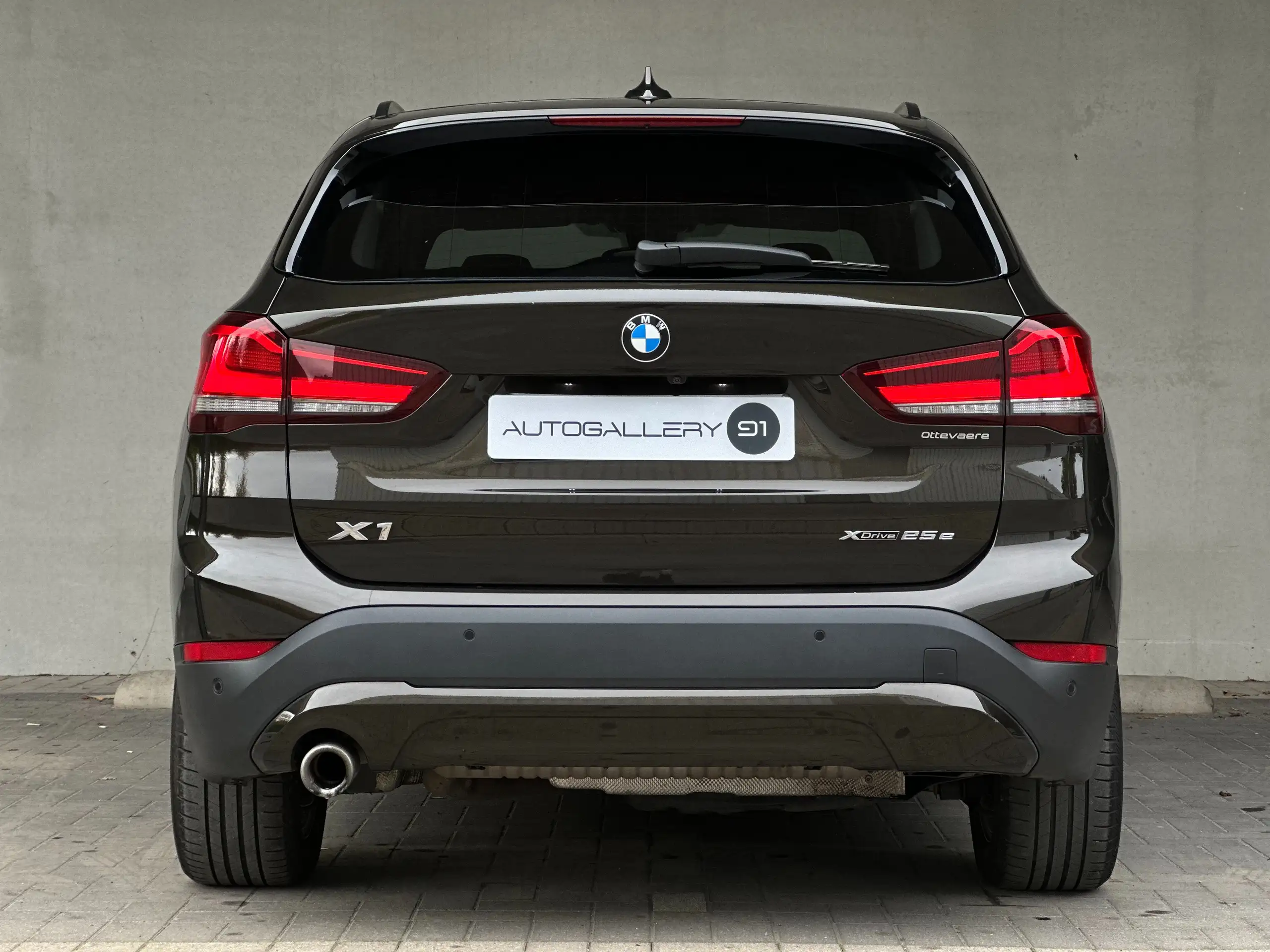 BMW - X1