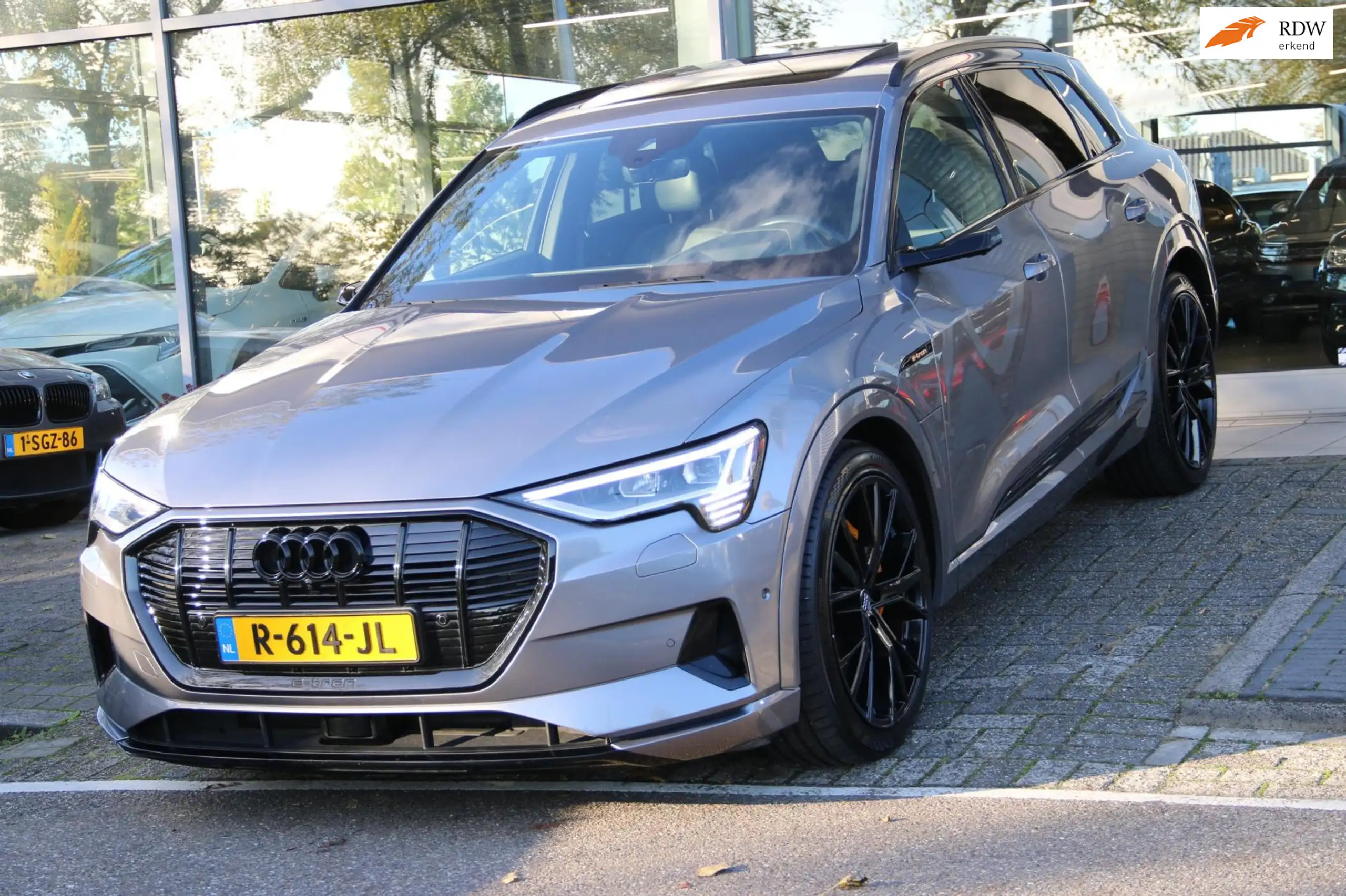 Audi - e-tron