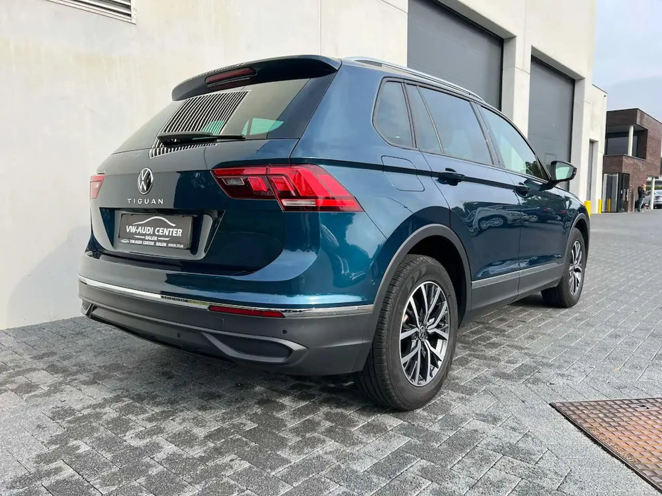 Volkswagen - Tiguan