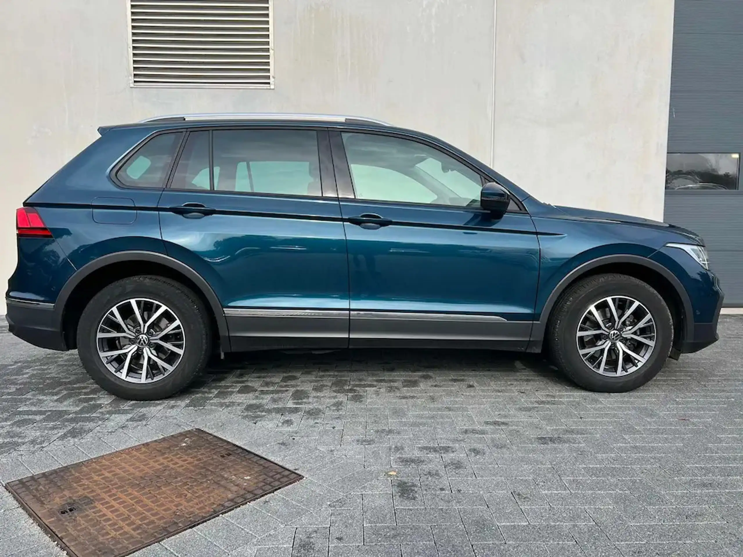 Volkswagen - Tiguan