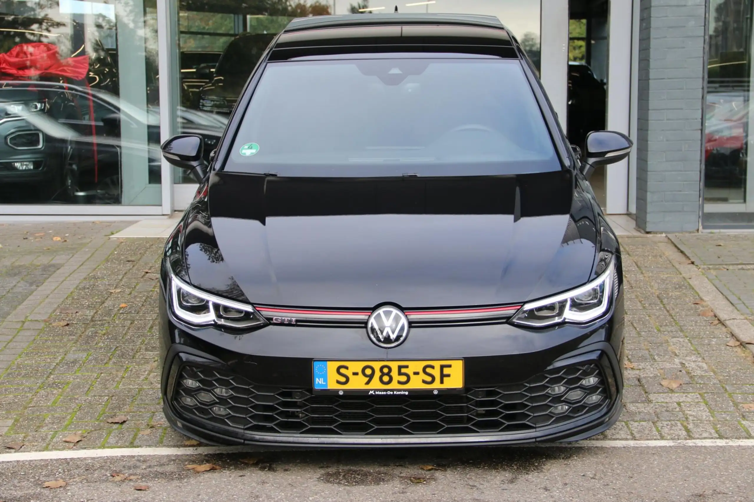 Volkswagen - Golf GTI