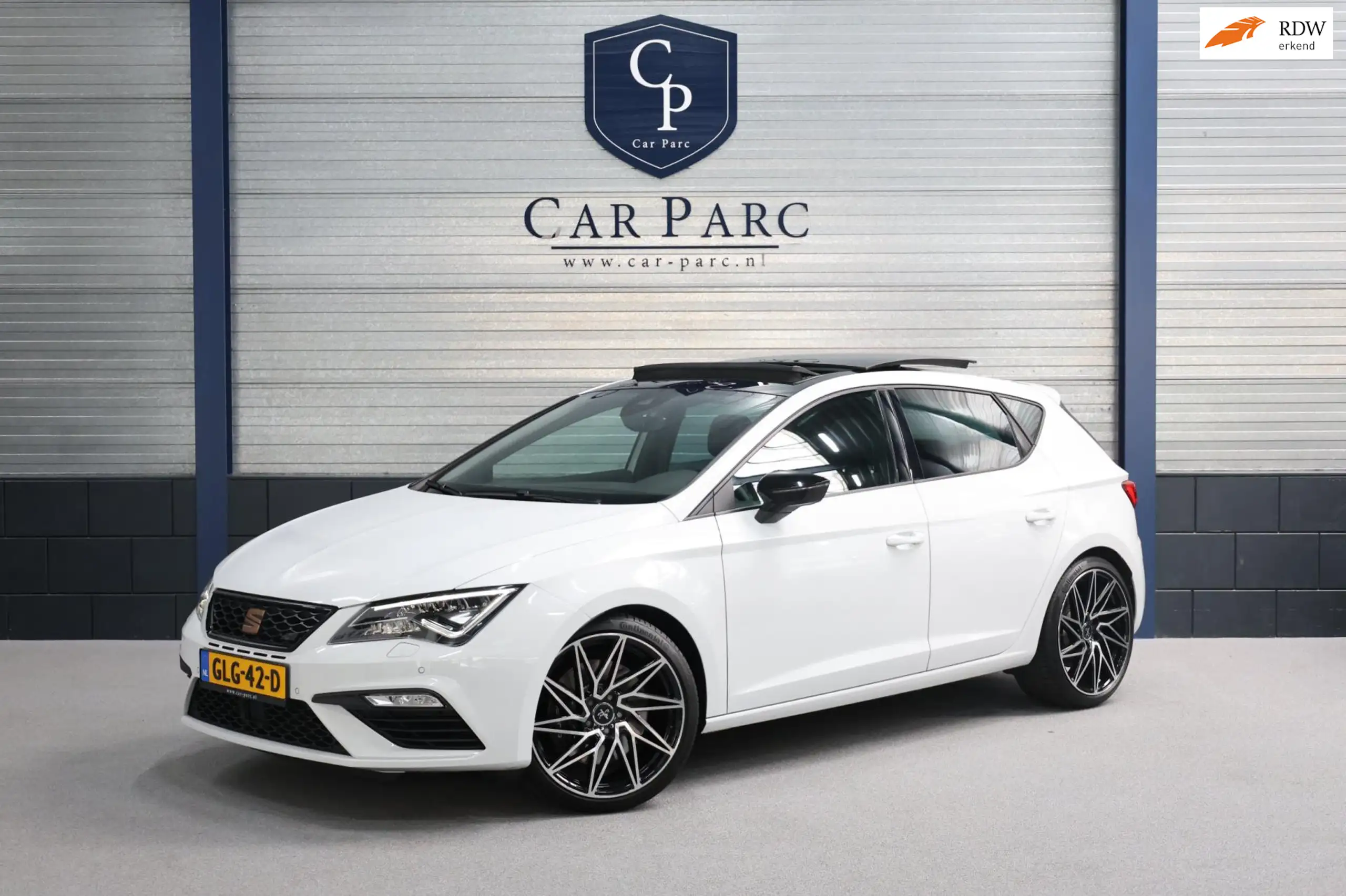 SEAT - Leon