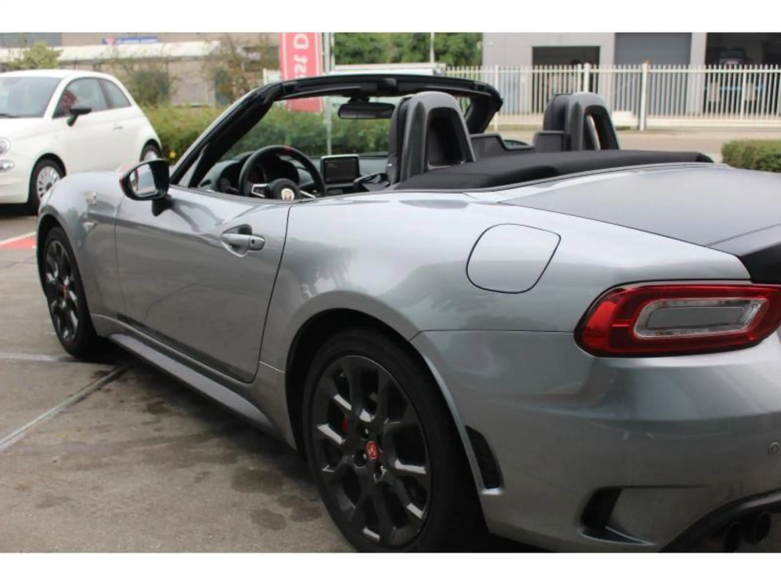 Abarth - 124 Spider