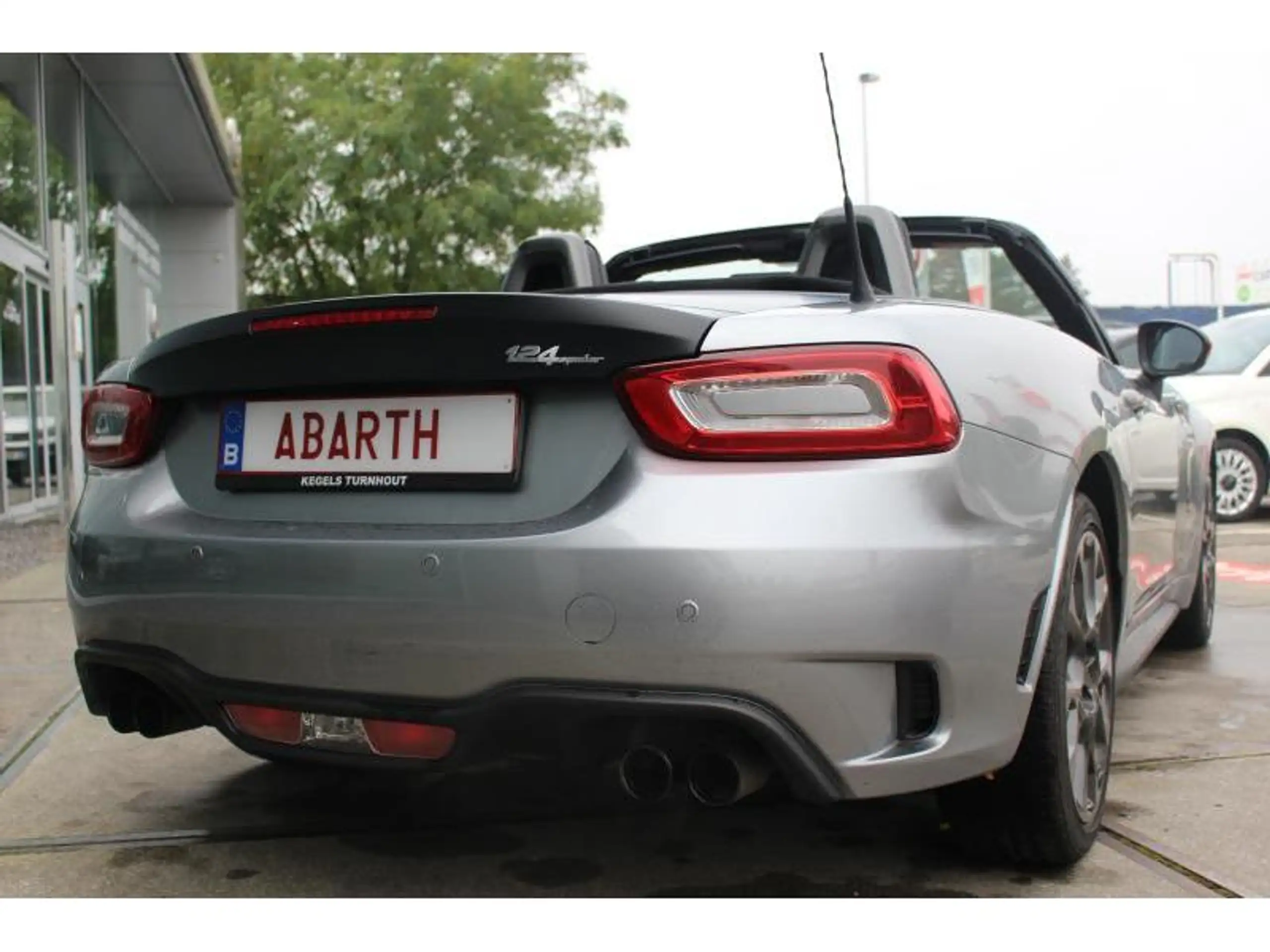 Abarth - 124 Spider