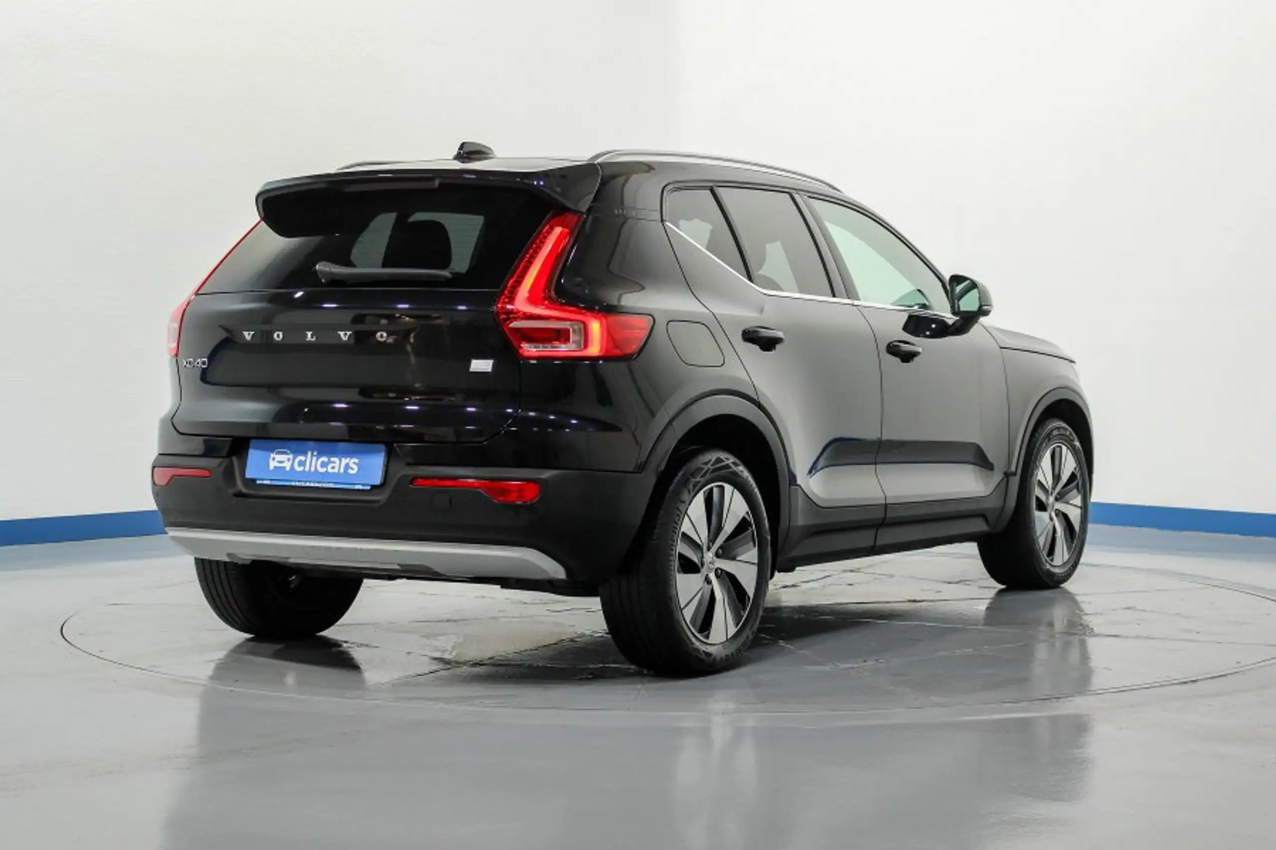 Volvo - XC40