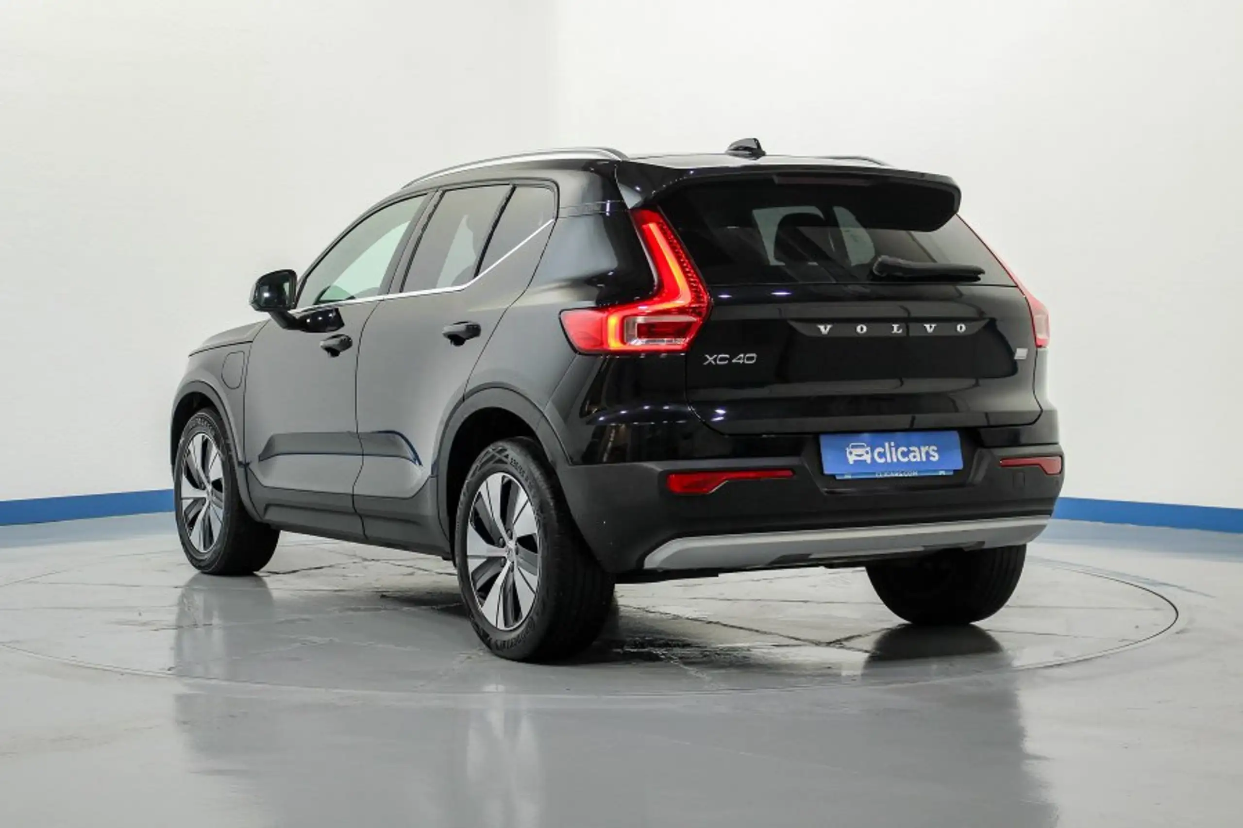 Volvo - XC40