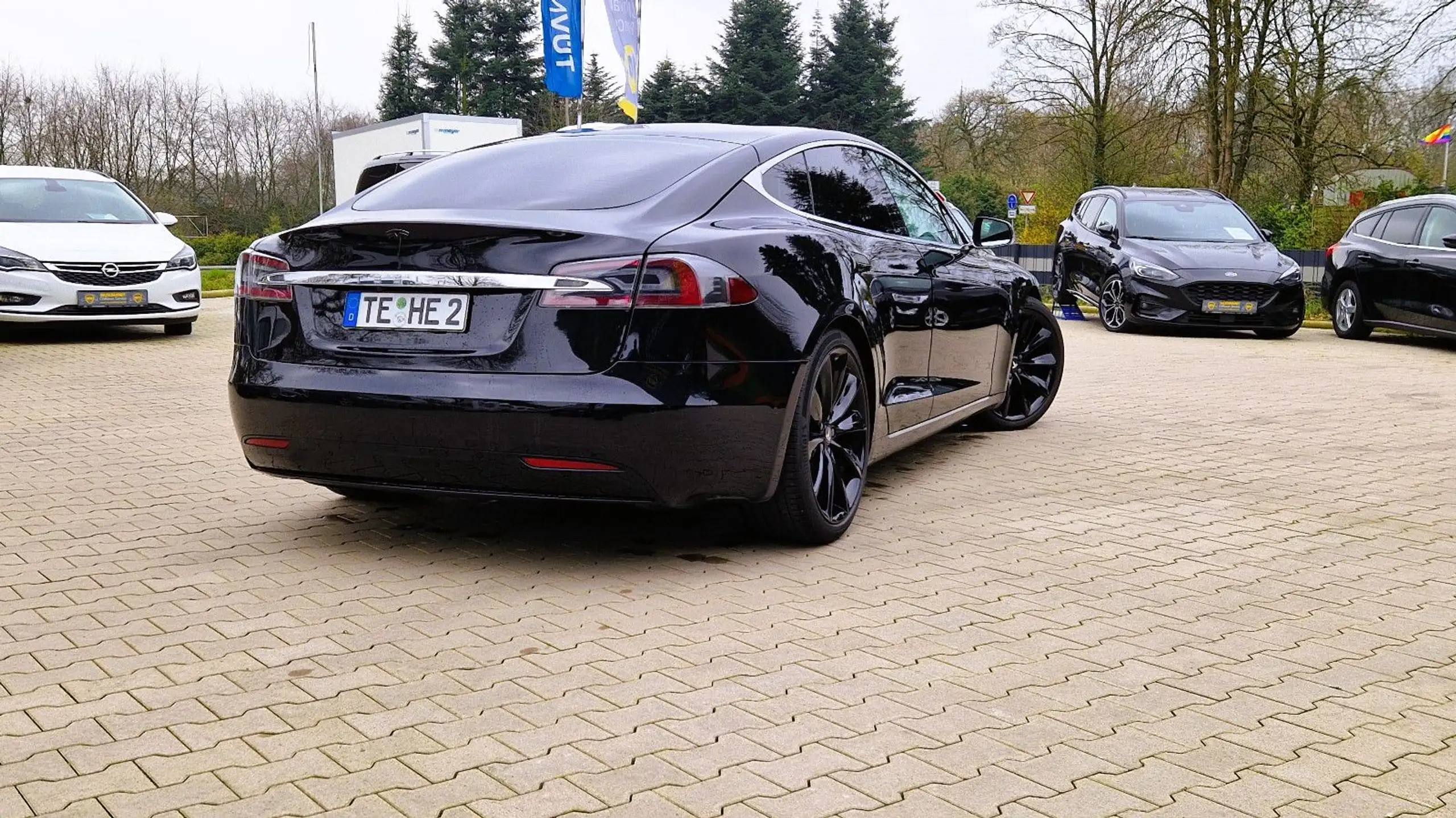 Tesla - Model S